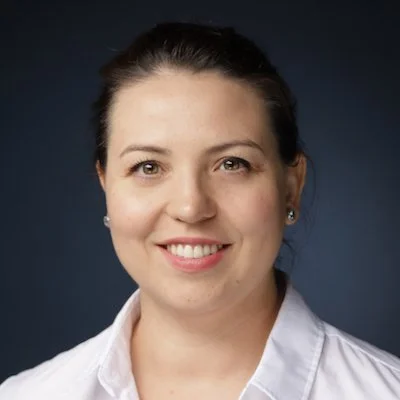 Iliyana headshot