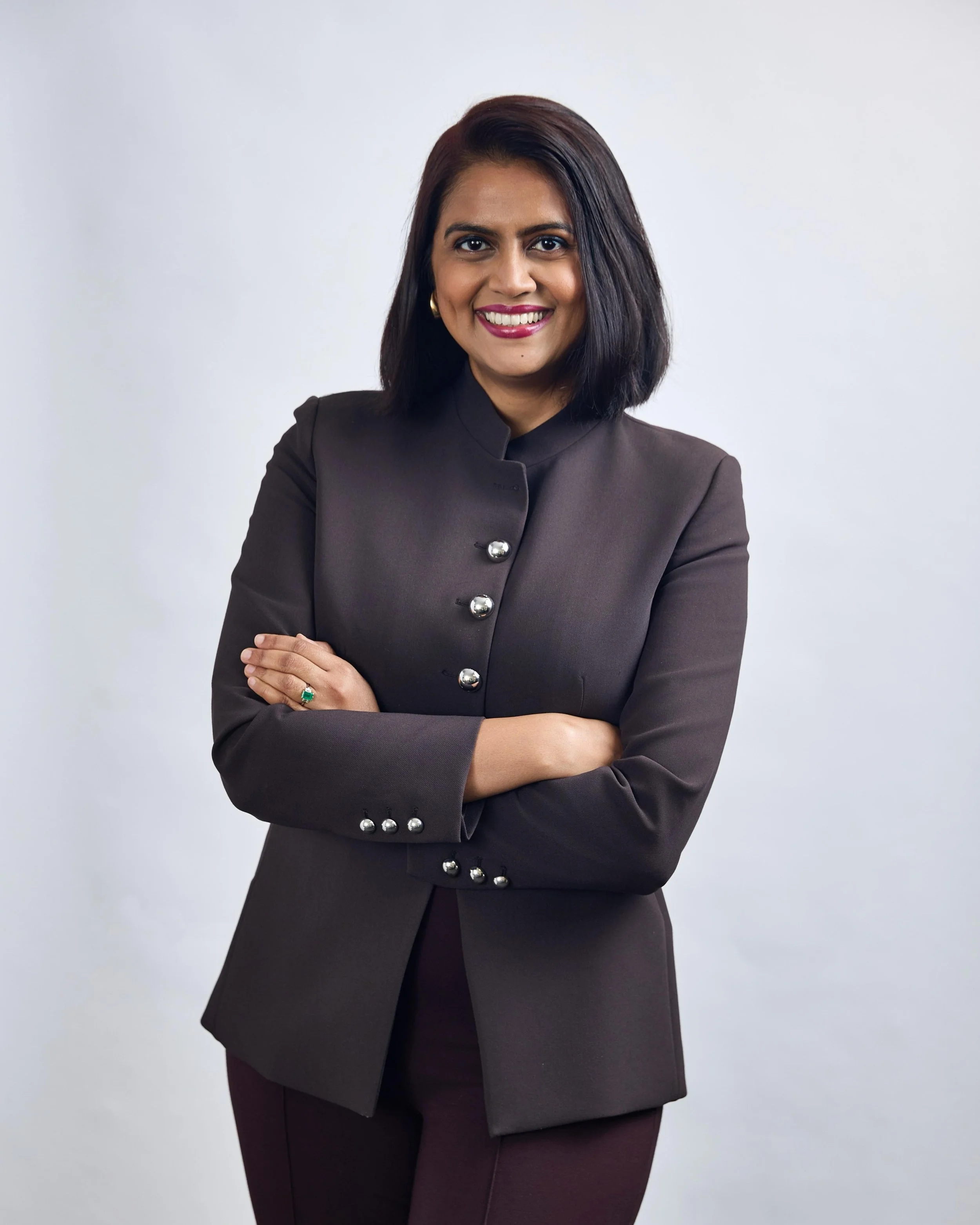 How to Choose the Perfect LinkedIn Profile Photo: 6 Expert Tips for 2026