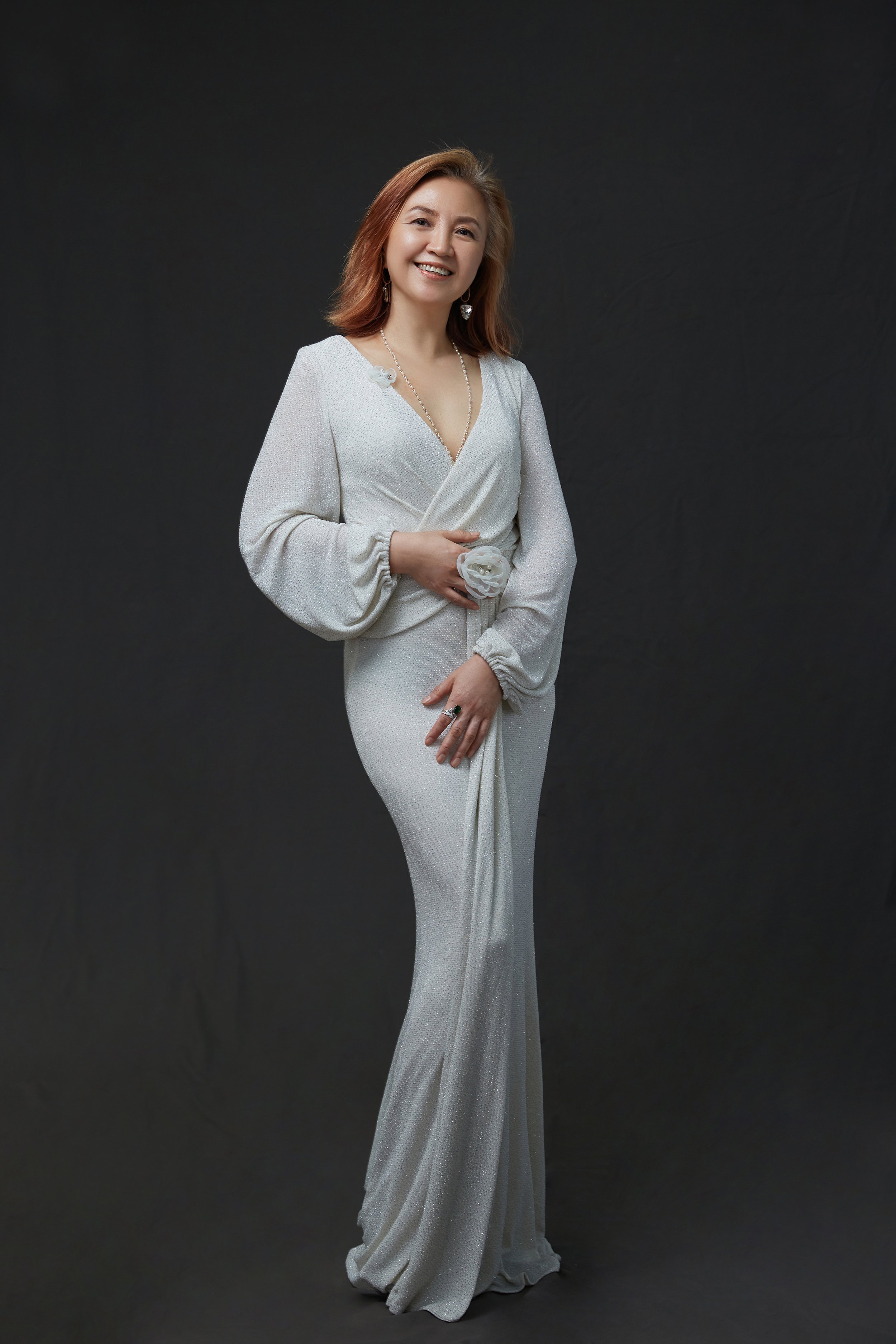 bussnis headshots9089 拷贝.jpg