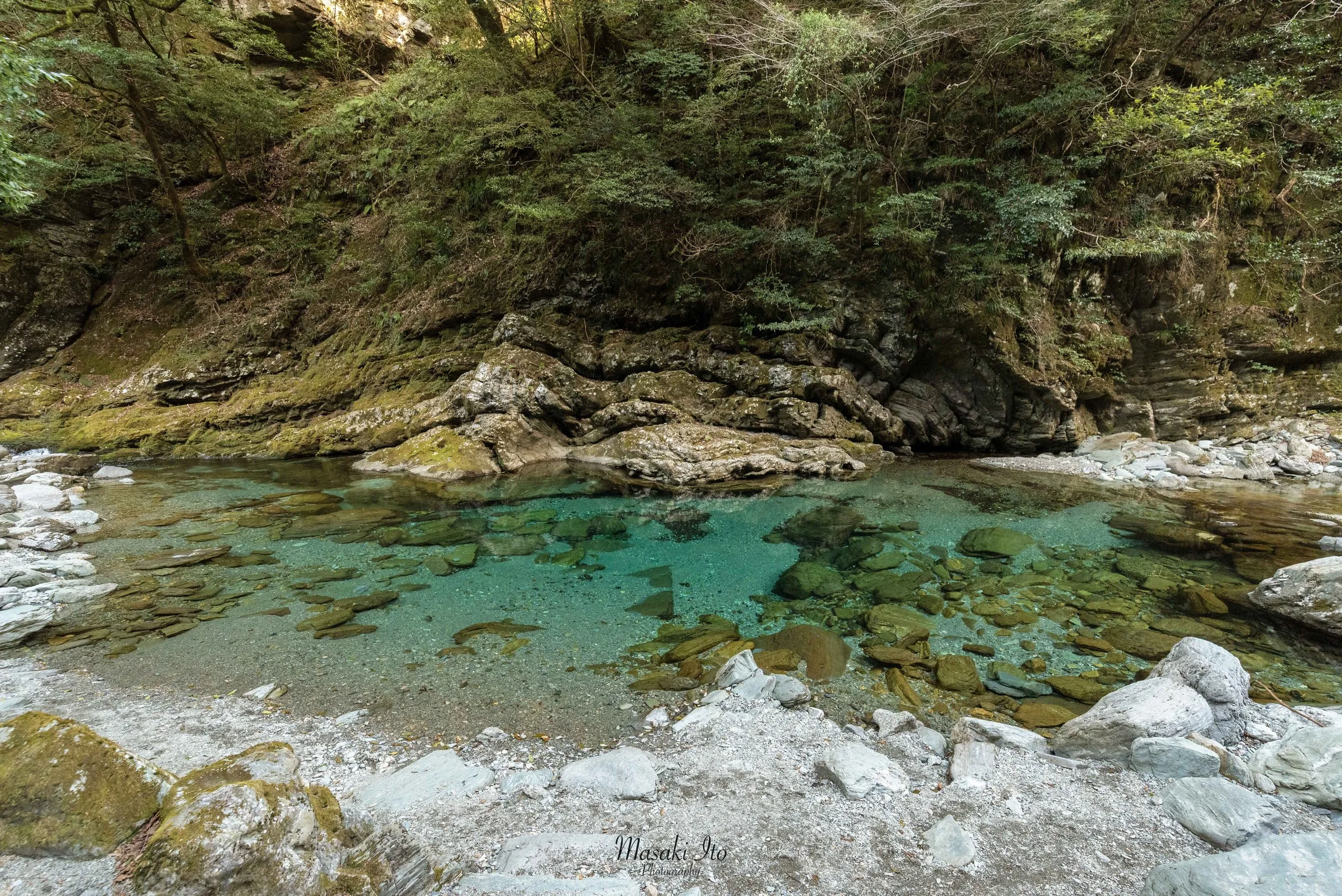 高知、四国、安居渓谷県立自然公園、仁王ブルー、水晶淵