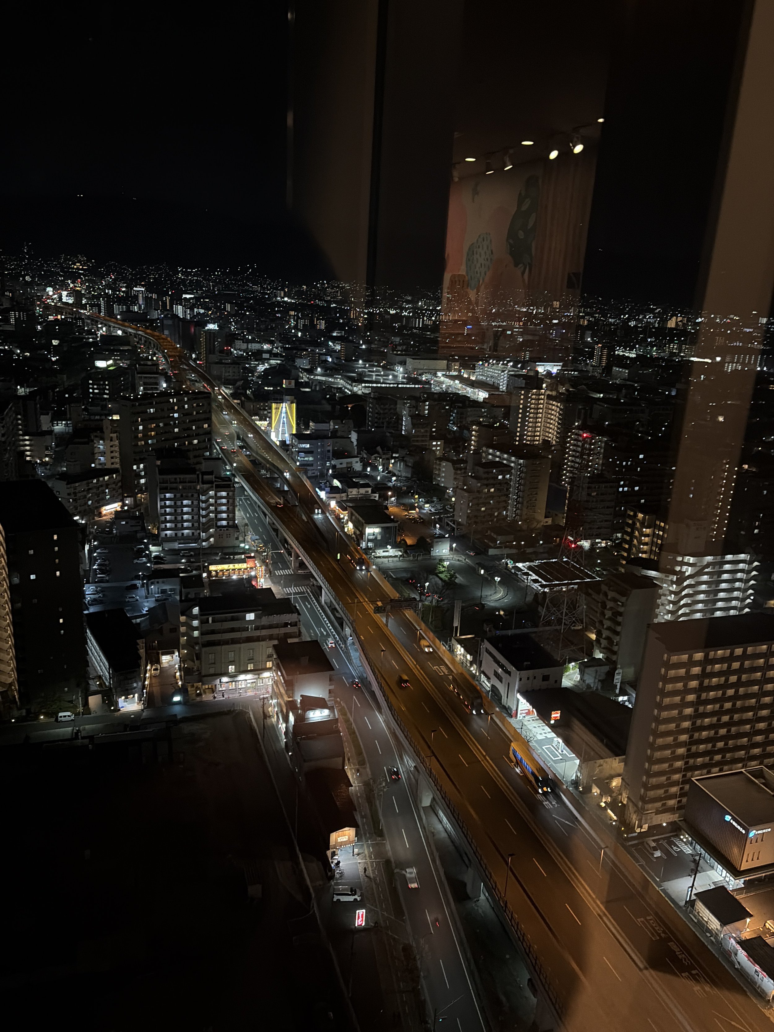 東大阪市役所22階展望ロビー、夜景