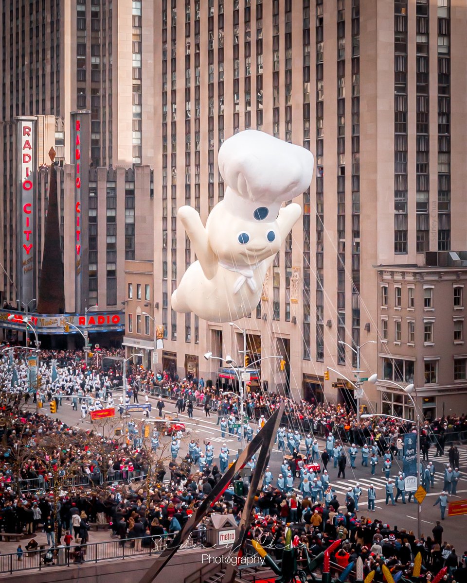 Happy Thanksgiving / Avenue of the Americas, NYC