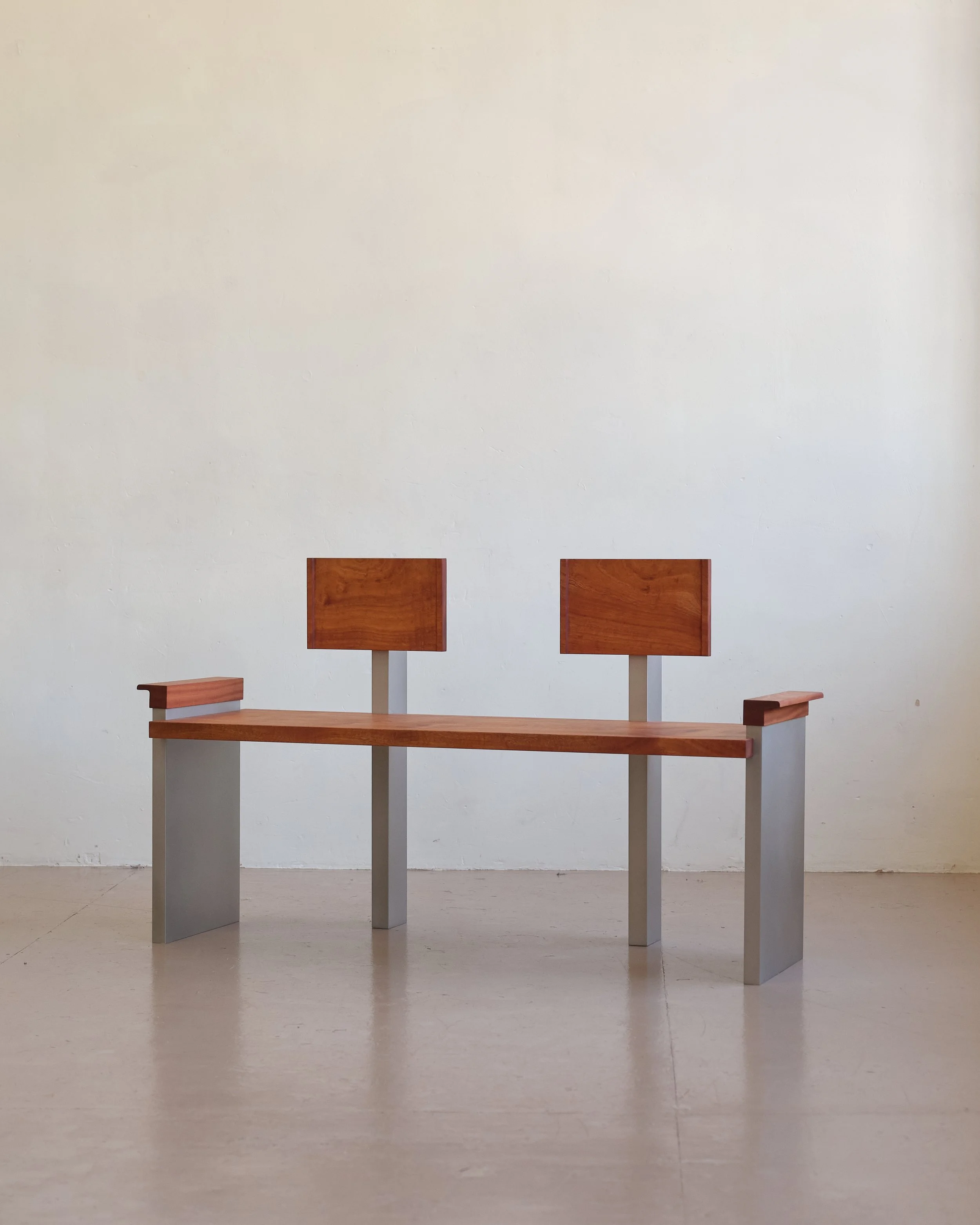 Obj. No. S-001-02

Schema Bench, 2026
Sapele, Aluminium
112cm×43×75cm