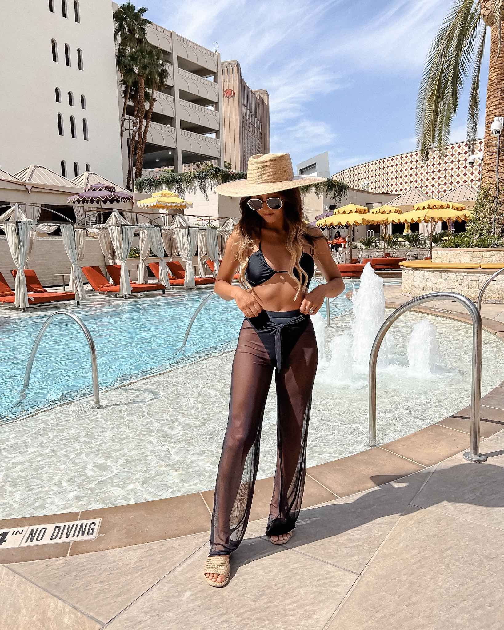 17+ *Classy* Vegas Looks & What To Wear In Vegas Any Time Of Year!