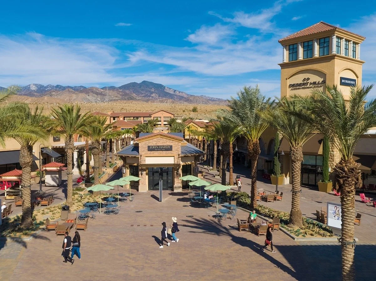 Things to Do in Palm Springs, California - Desert Hills Premium Outlets
