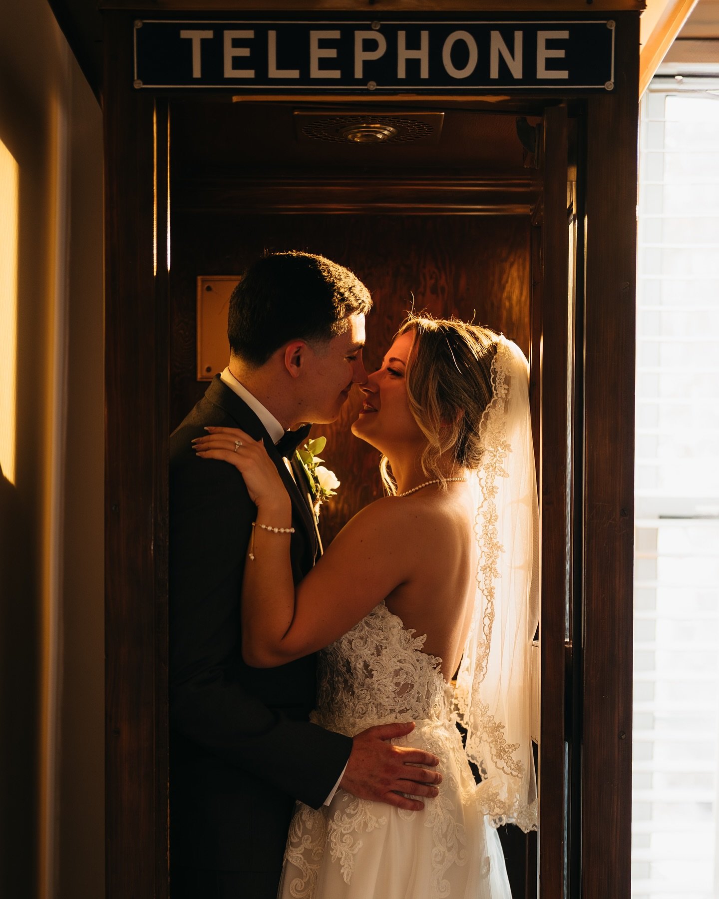 Congratulations to @dherbst and @dpattttt on their beautiful wedding! It was such a beautiful day to capture! The love from the family and guests was palpable, making it incredibly easy for me to document their special day. Cheers ❤️ 💍 ✨ 🥂
.
.
.
.
