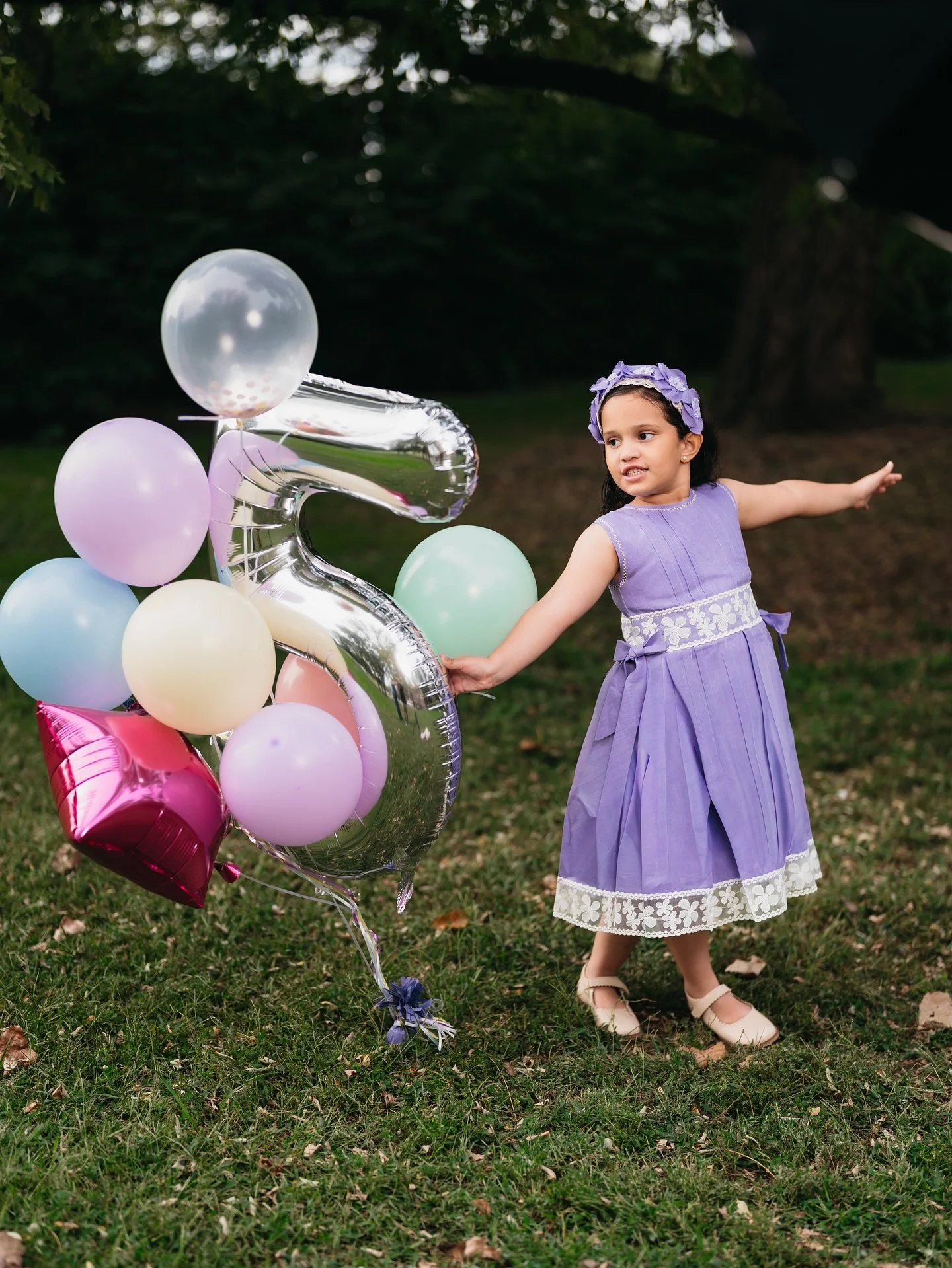 🎉✨ Five years around the sun! ✨🎉
There&rsquo;s something so magical about capturing the joy, innocence, and pure excitement of turning 5. From giggles to big smiles, this birthday session was all about celebrating life&rsquo;s sweetest milestones ?