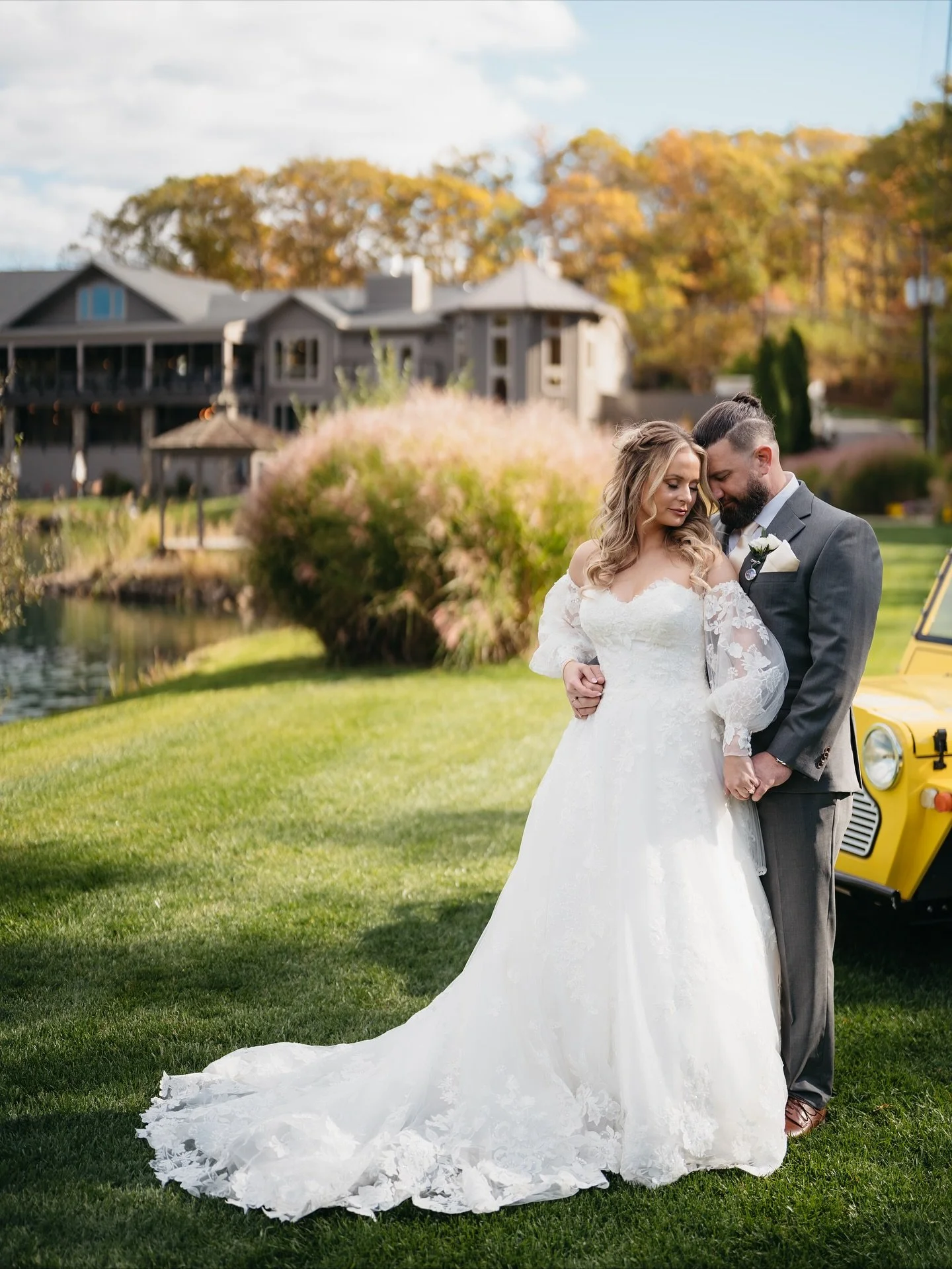 Olivia &amp; Matt, what a day. From the quiet nerves in the morning to the biggest smiles by the lake, every moment at Rock Island Club felt effortless and real. Their first look turned into laughter, golden light wrapped their portraits, and the dan
