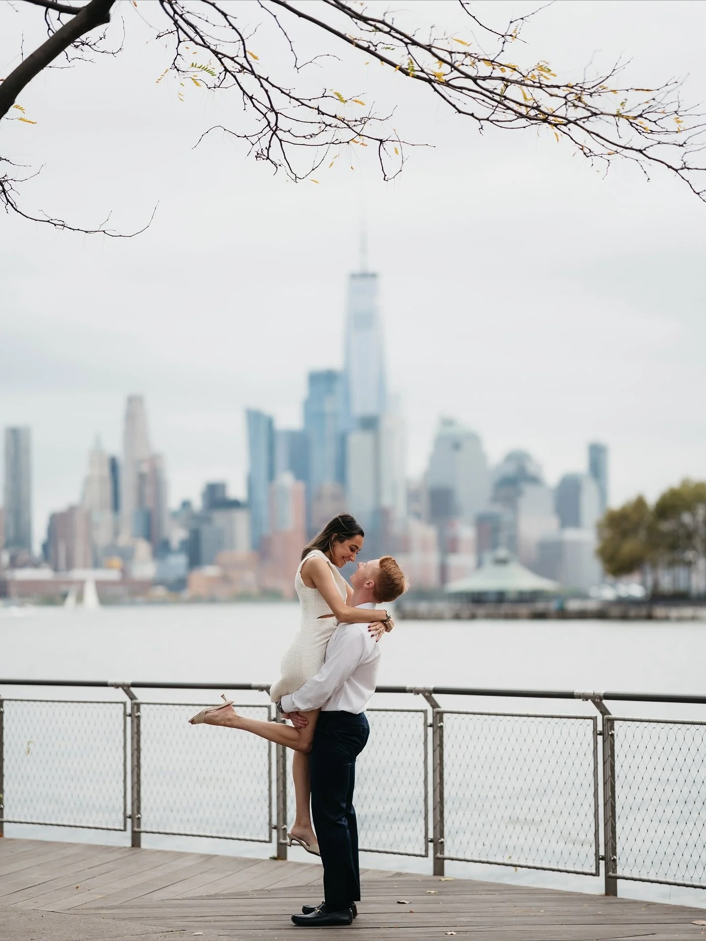 A calm, overcast afternoon by the Hoboken waterfront&hellip;.soft light, quiet streets, and the kind of energy that makes you forget the sun ever needed to show. Lara and John made the city feel warm all on their own. 🤍
.
.
.
.
.
.
.
.
.
.
.
.
#hobo