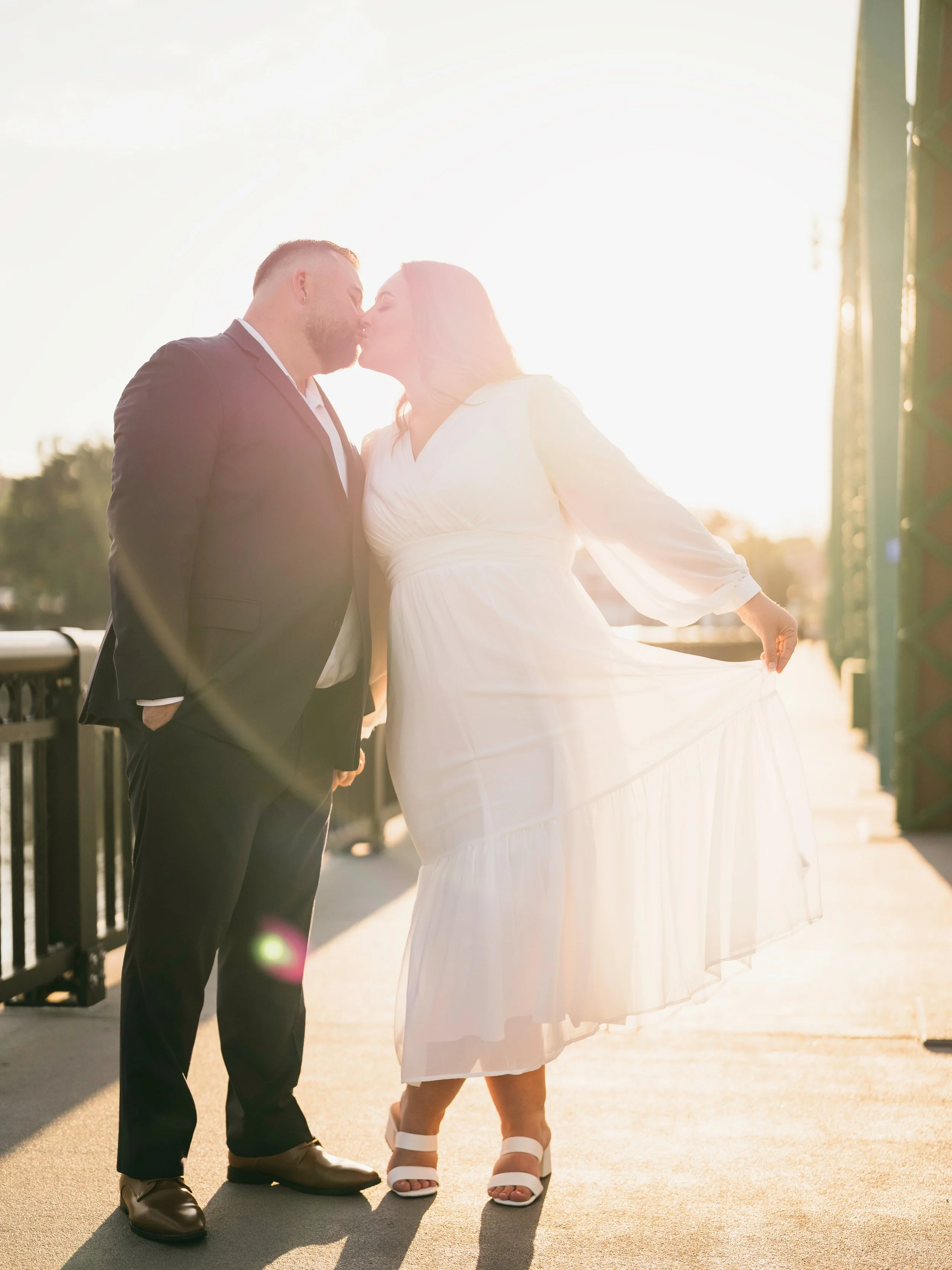 Mikayla &amp; Thomas 🤍

Spent a beautiful fall evening in Lambertville, NJ capturing these two, and they seriously couldn&rsquo;t have been any cuter together! From walking along the Delaware River to sharing laughs on the bridge, their chemistry ma