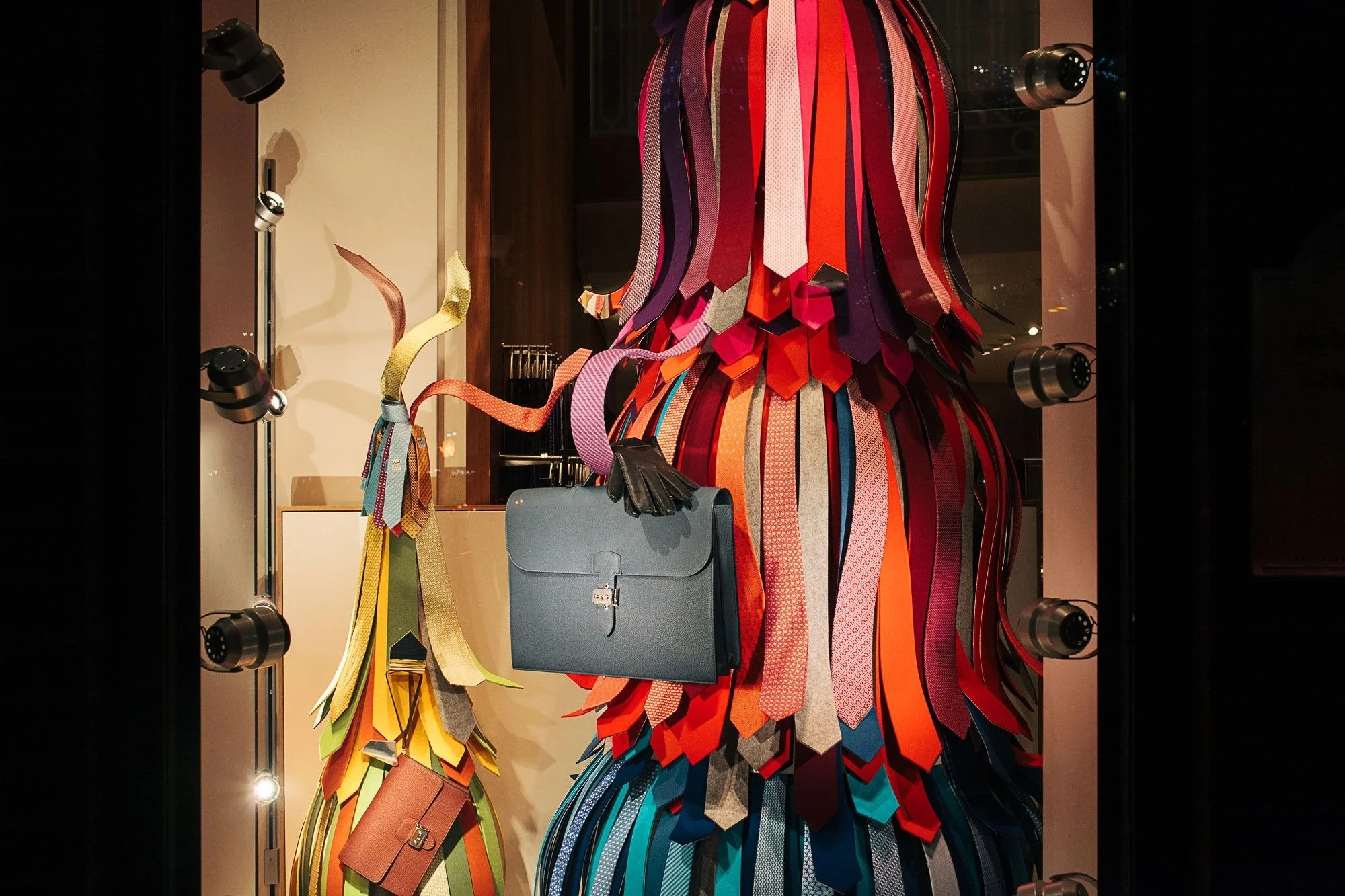 imgi_4_2016_12_Hermes_Mens_0008_04.jpg