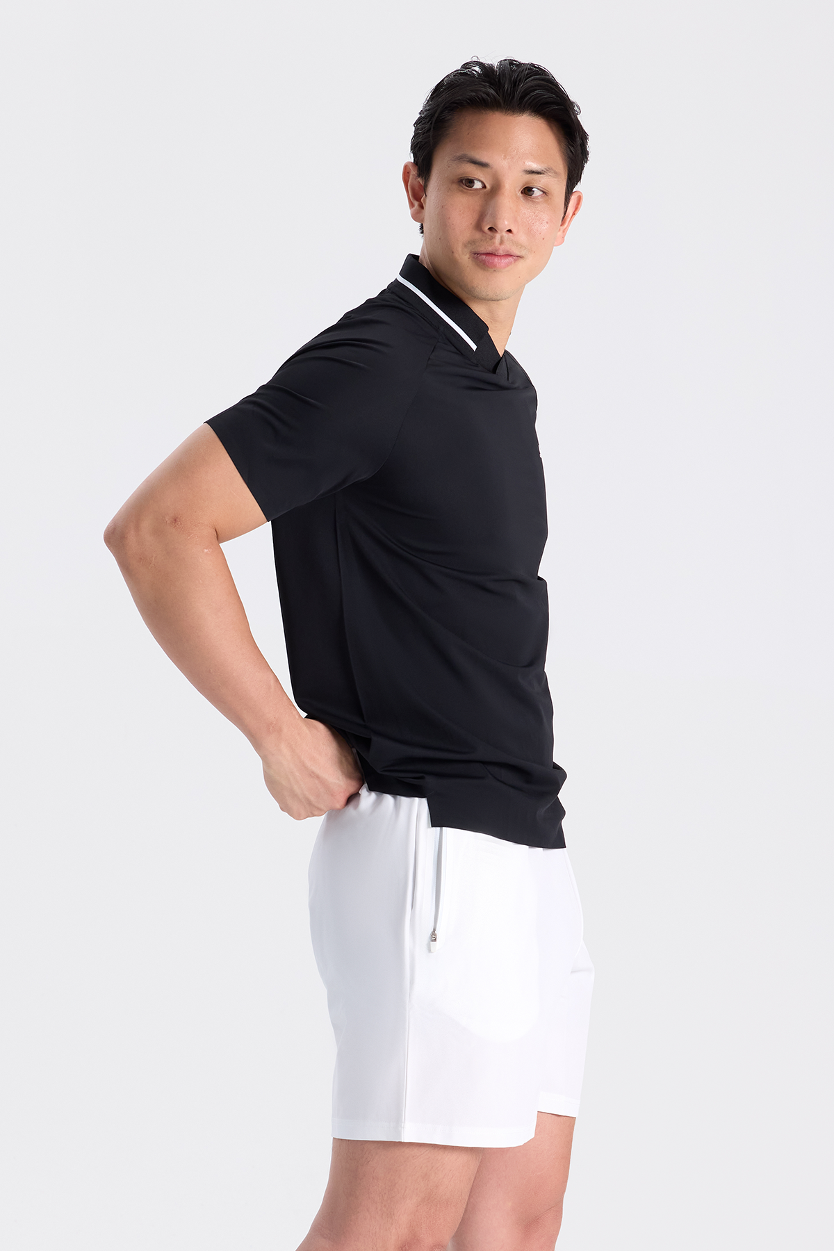 AVVE_COURT_SHORTS_WHITE_05.png