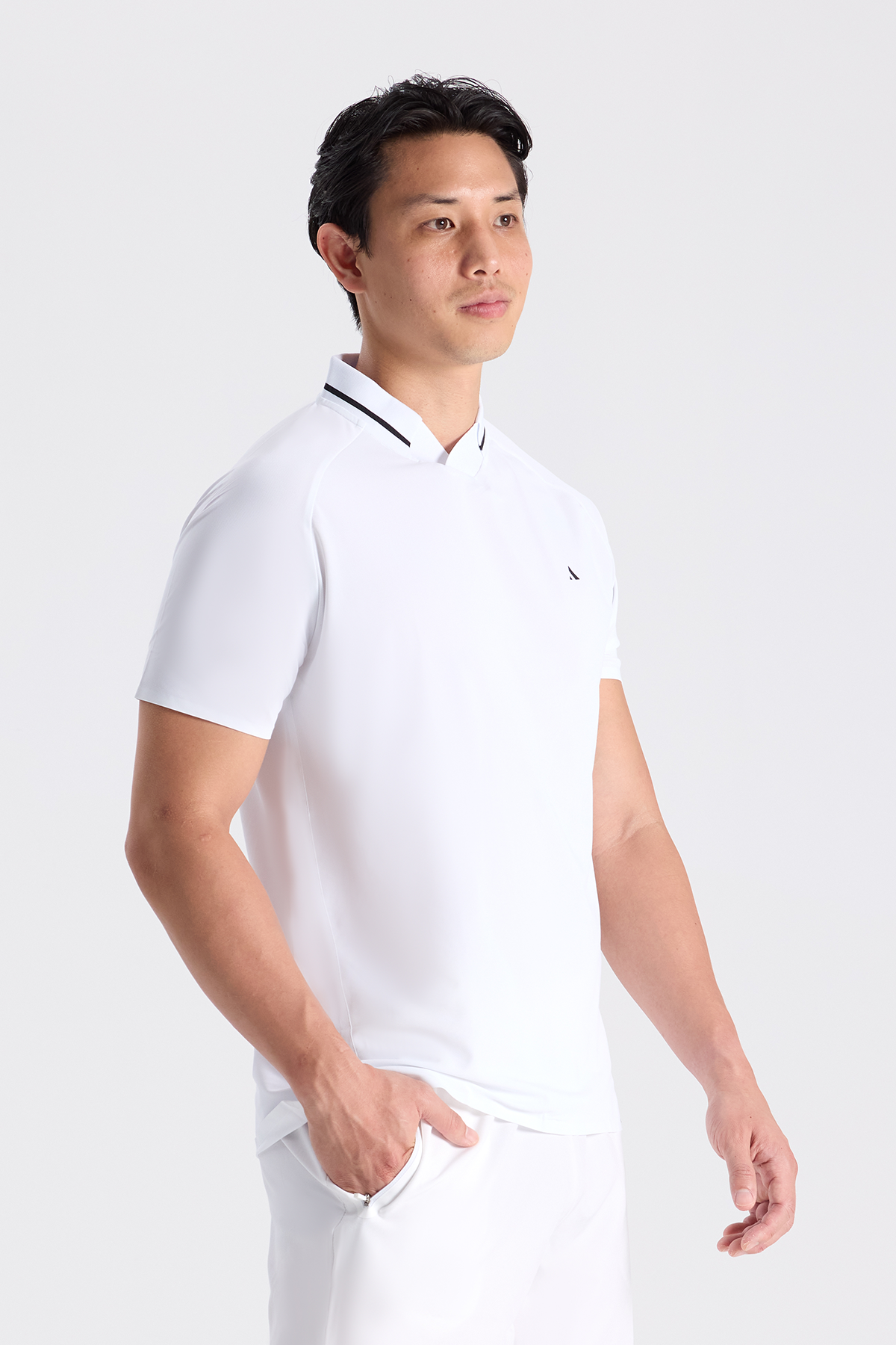 AVVE_COURT_POLO_WHITE_04.png