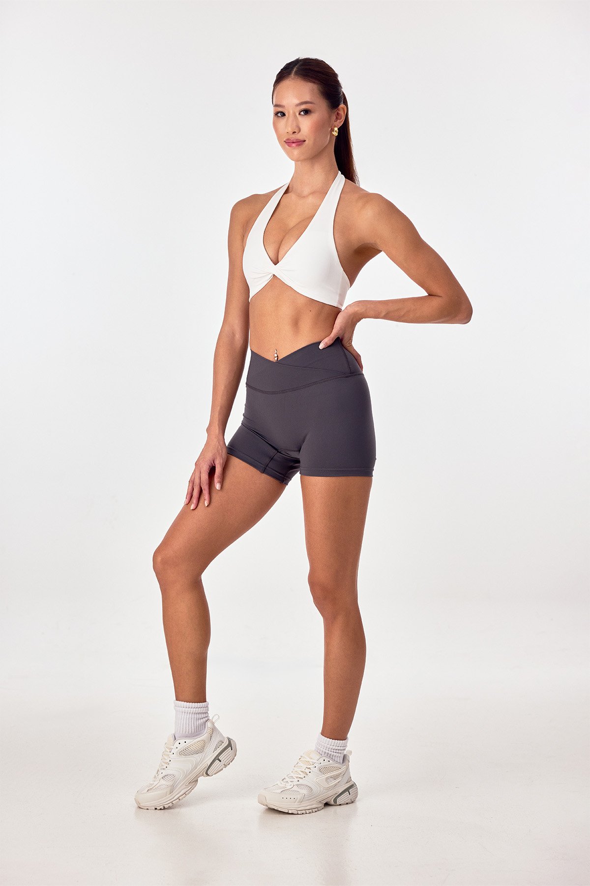AVVE_CROSSOVER_SHORTS_STEEL_05.jpg