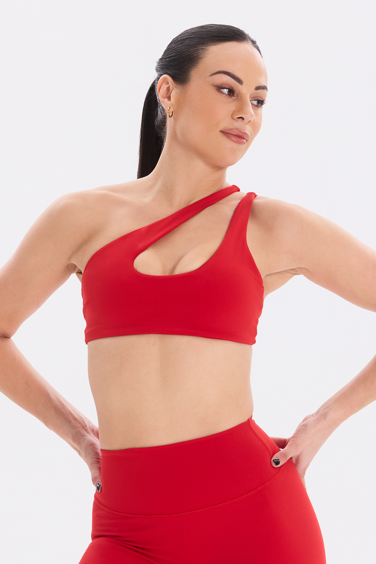 AVVE_Asymmetric_Bra_Red_Coral_04.png