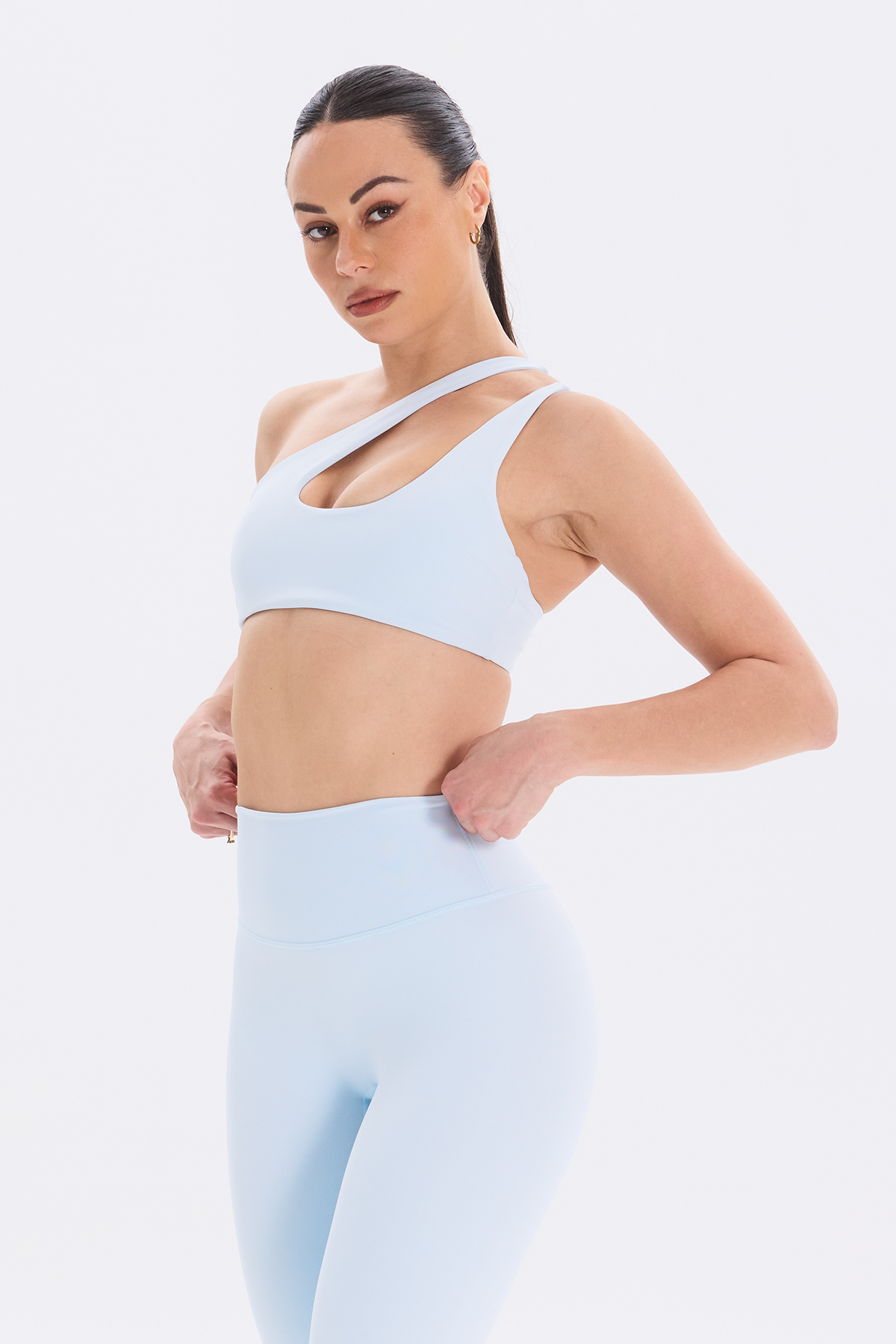 AVVE_Asymmetric_Bra_Sky_Blue_03.png