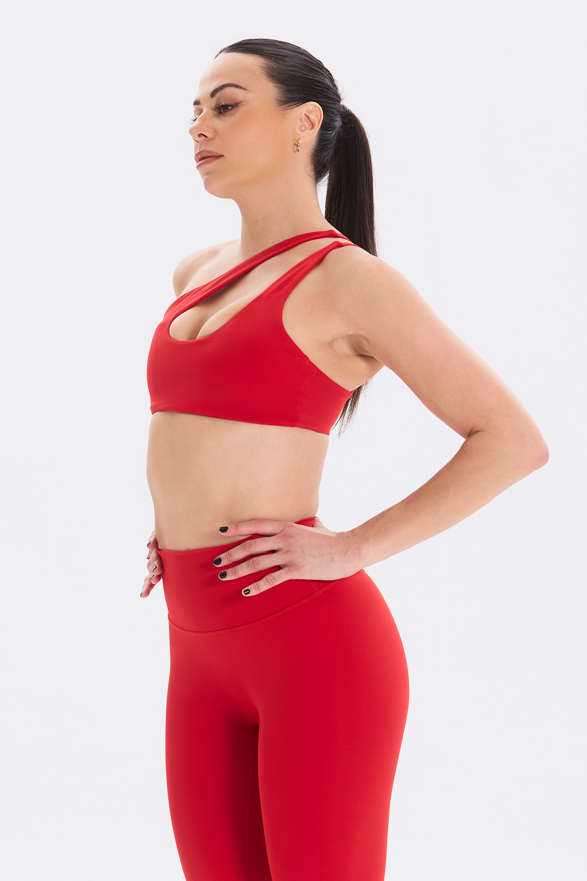 AVVE_Asymmetric_Bra_Red_Coral_05.png