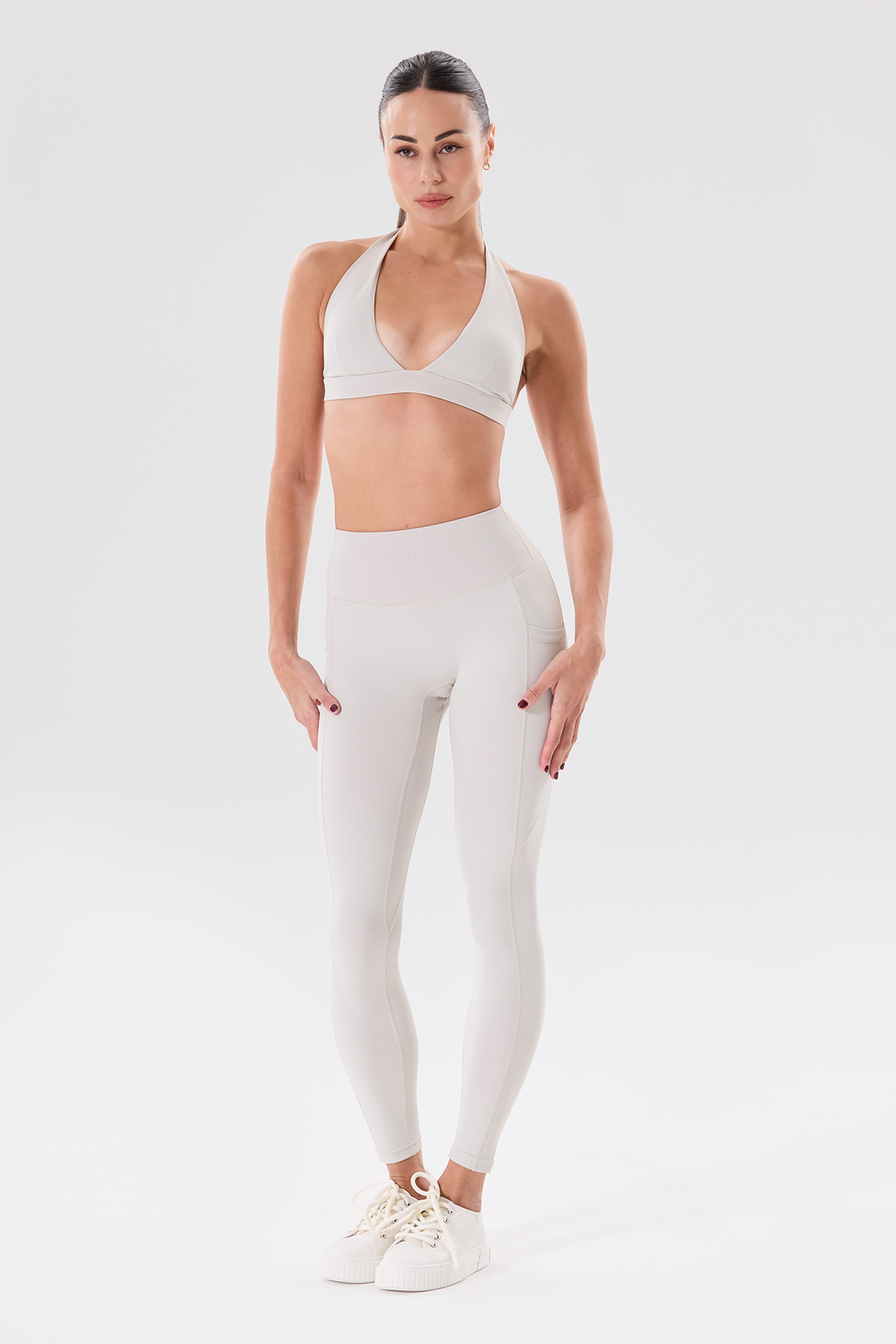 AVVE_Leggings_With_Pockets_Stone_04.png