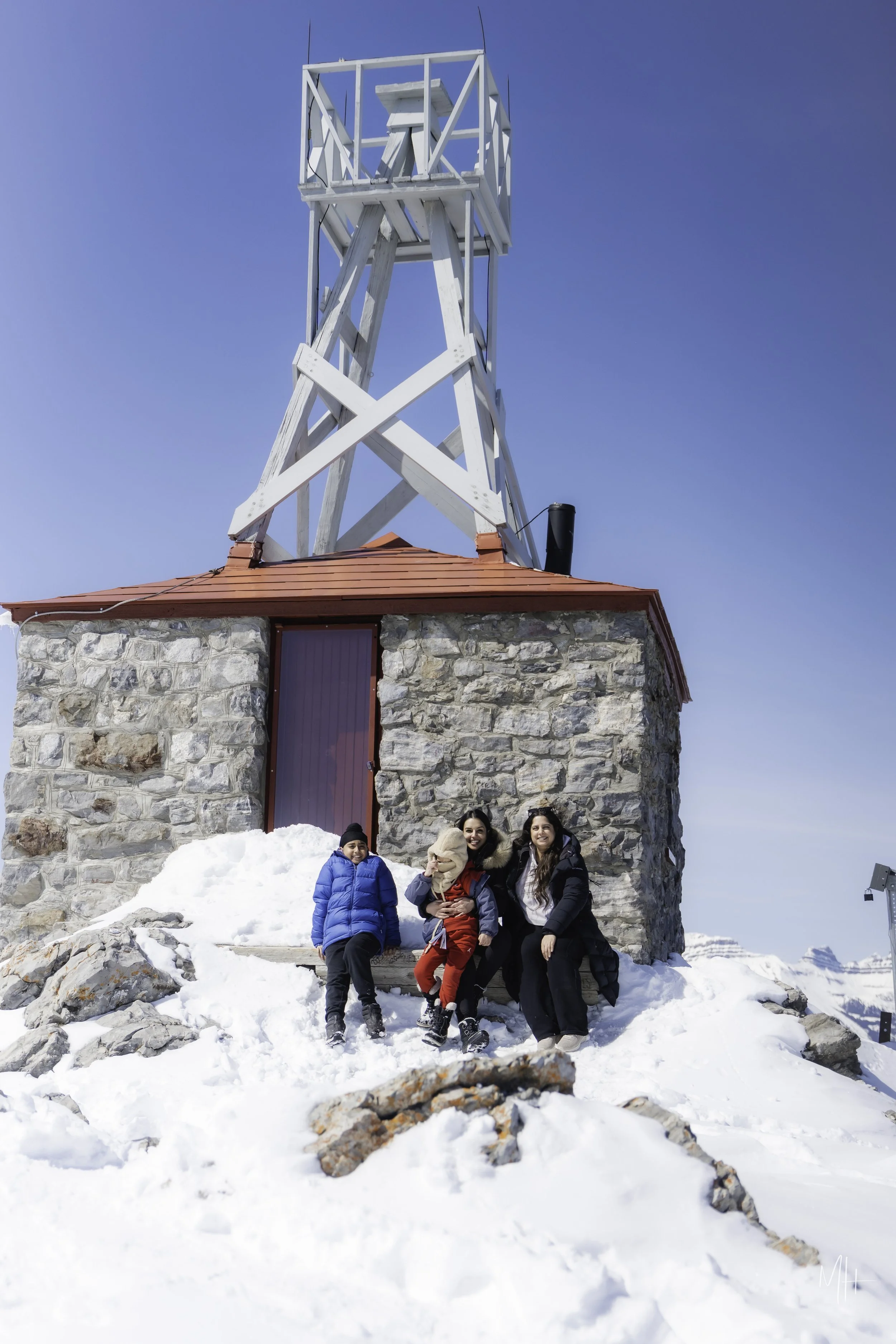 20260418 - Family Banff-129.jpg