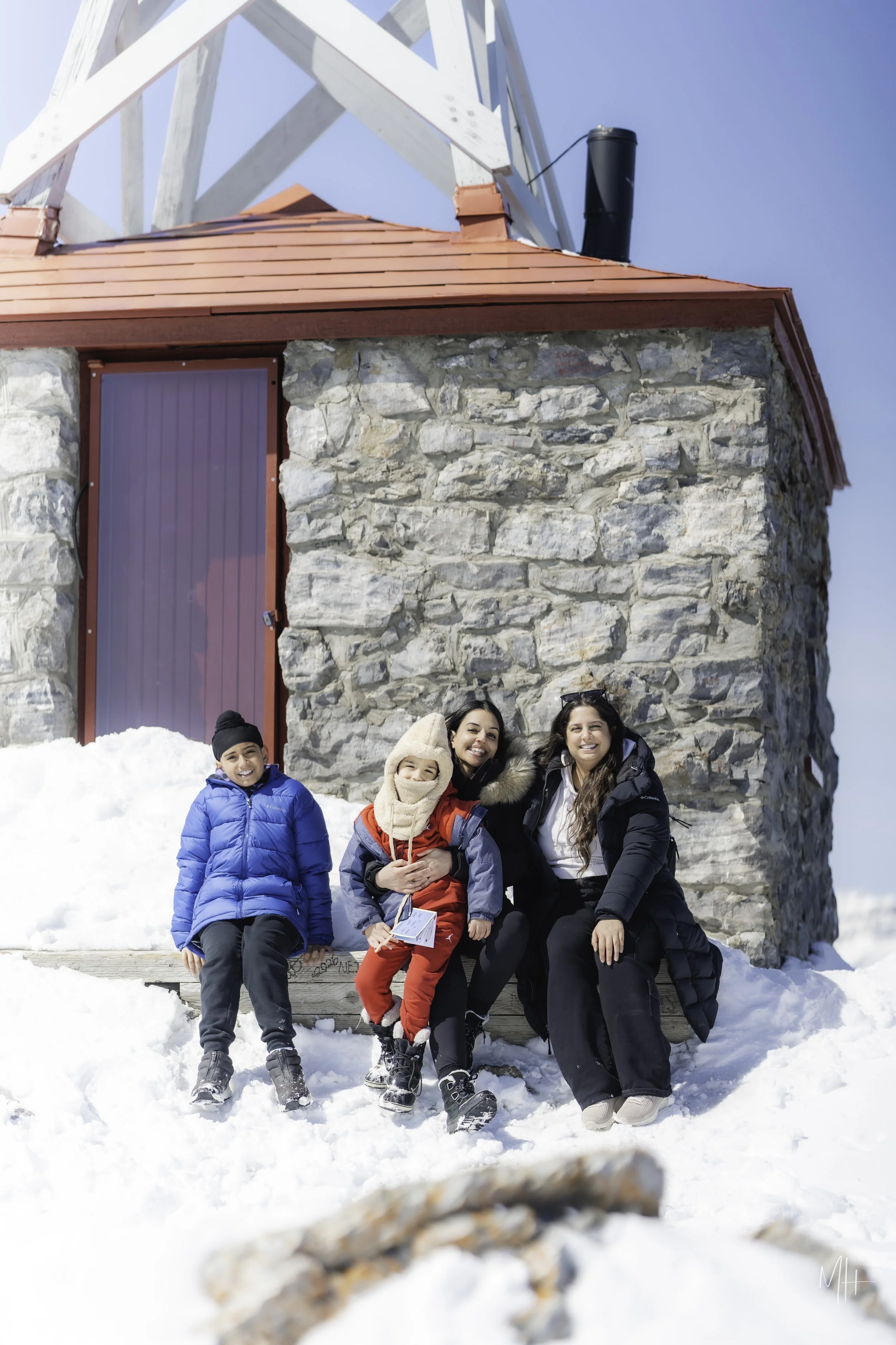 20260418 - Family Banff-125.jpg