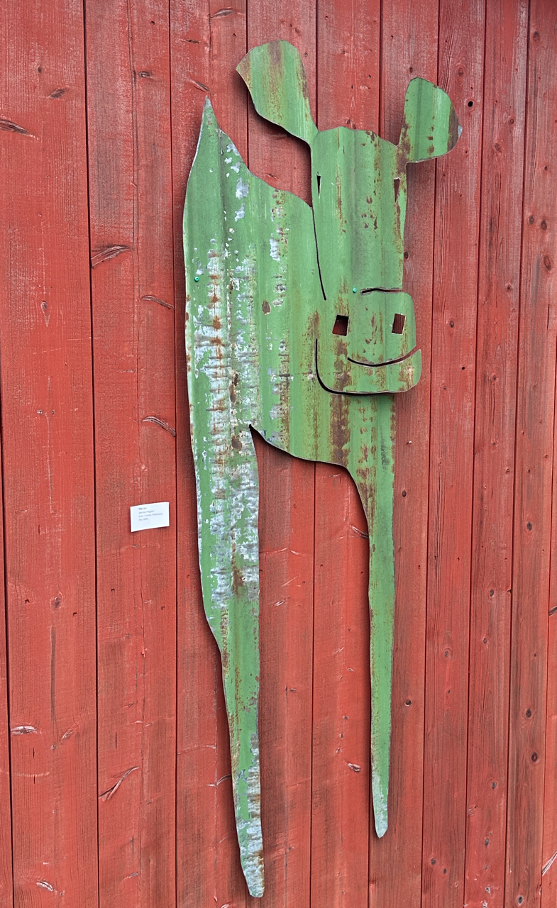 Plåt-ko. Cirka 2 meter. Plåtarbete. Pris: 2900 SEK.