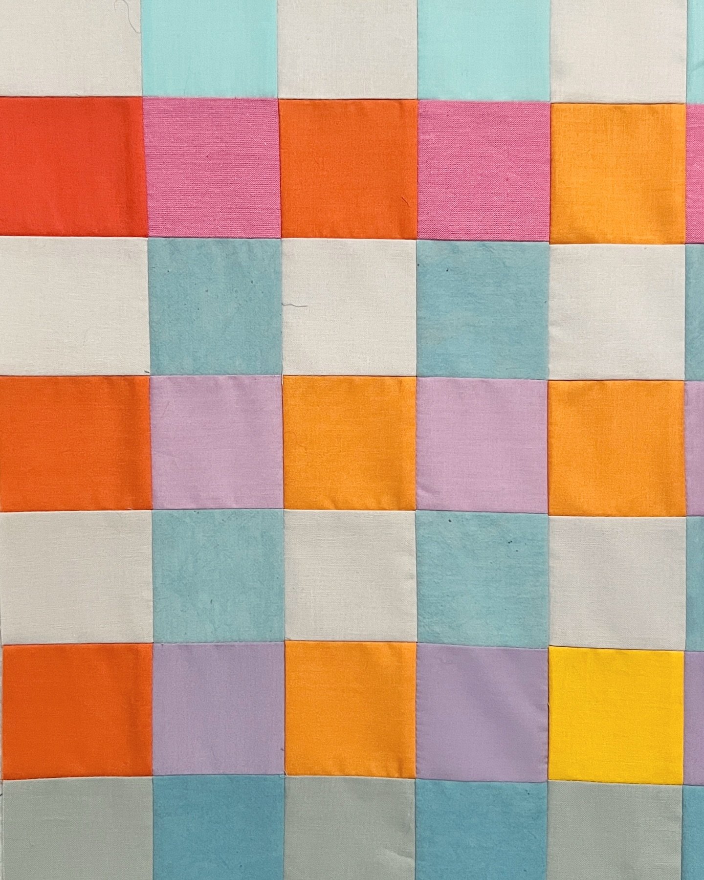 Playing with color.

#colorforquilters #modernquilt #interactionofcolor #quiltersofinstagram #quilttherainbow