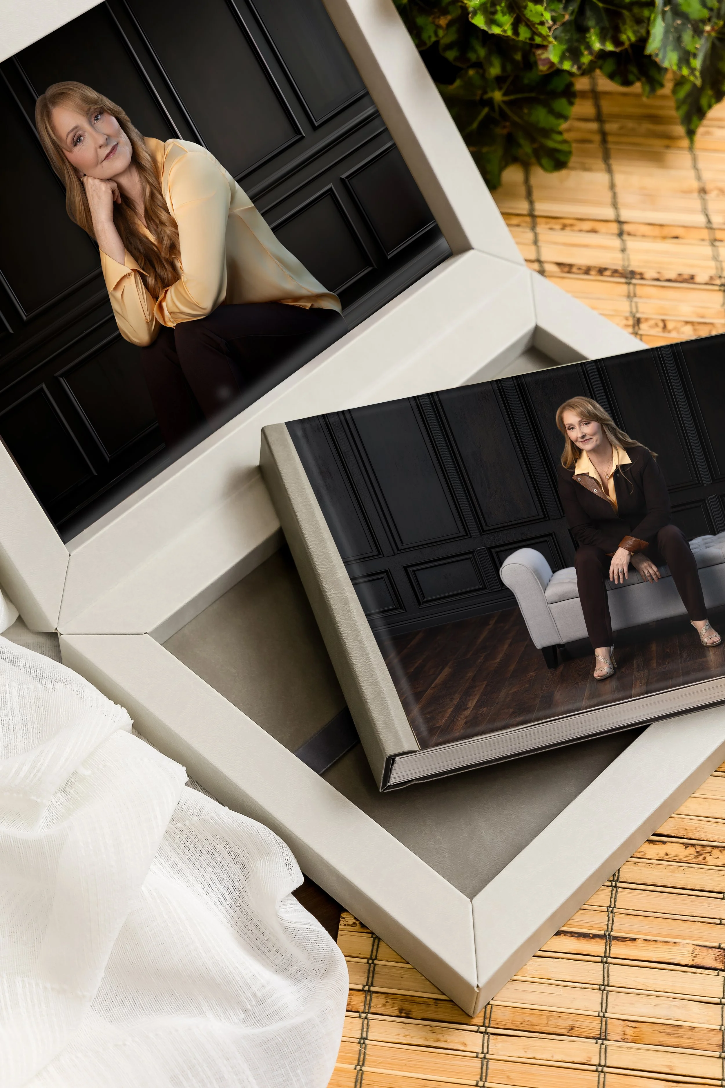 Leather album with Crystal Glance Cover