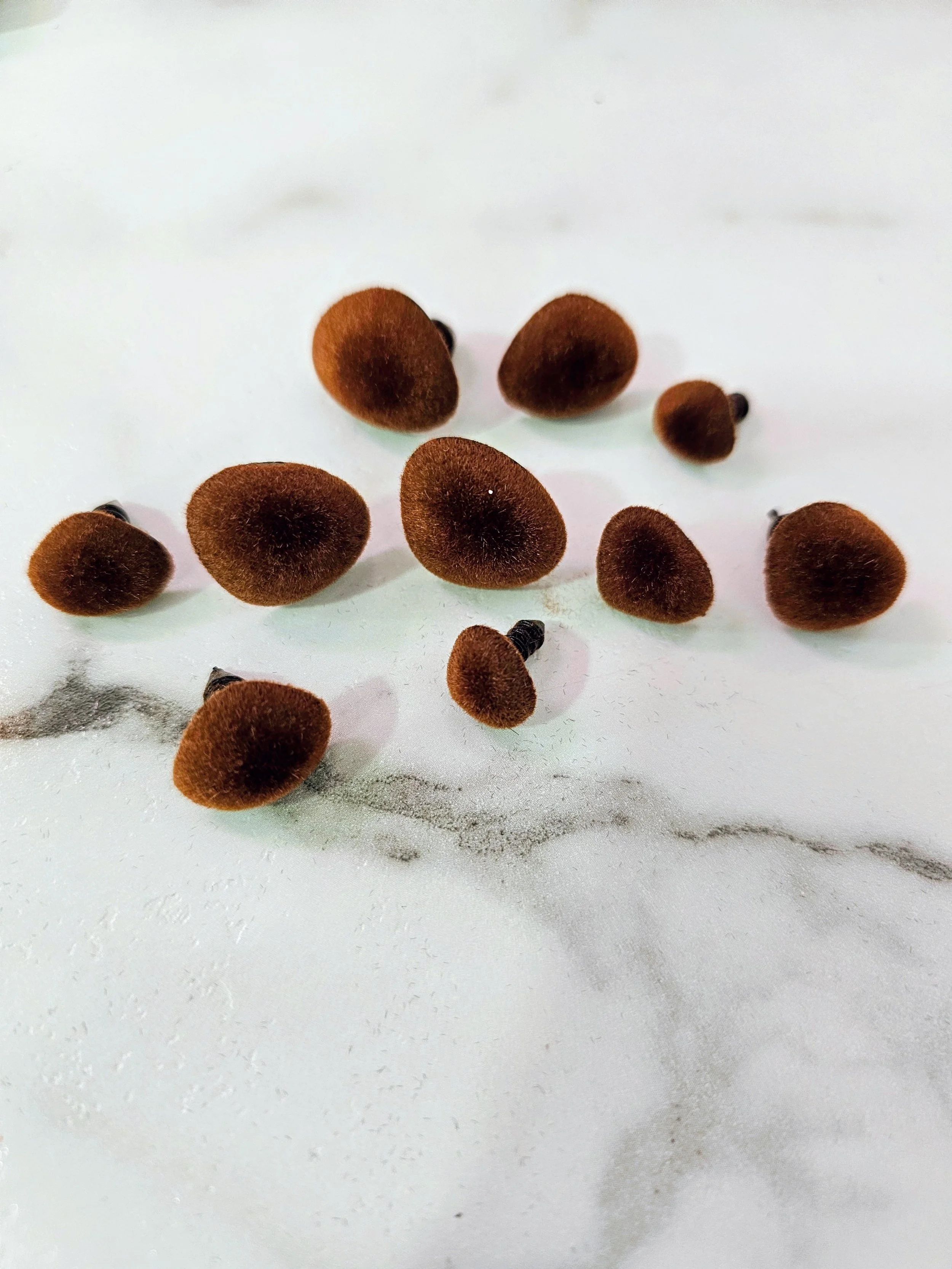 🤎👃Random Size Brown Felt Noses👃🤎