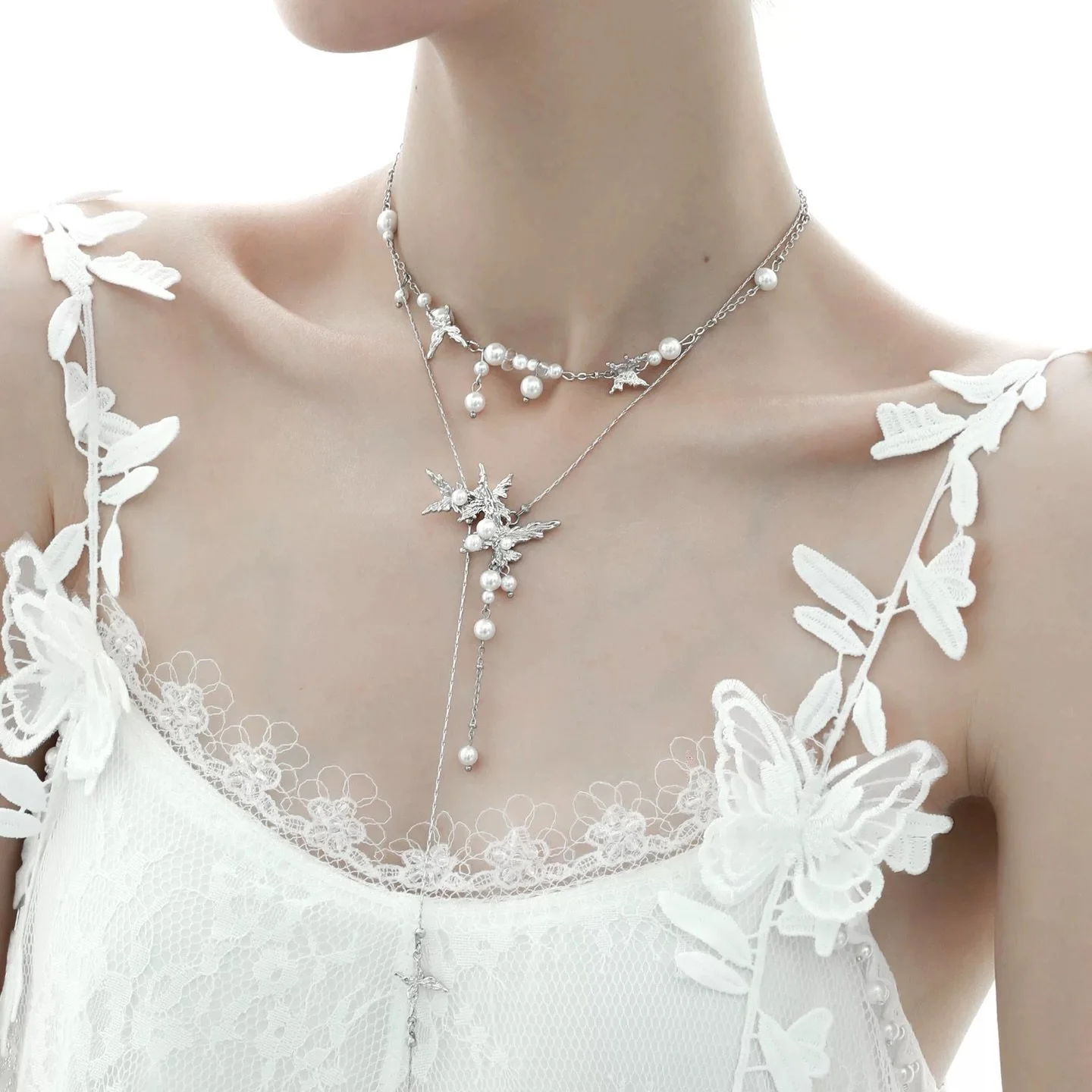 New design comes soon. You can check my website later.

#y2kjewelry #ootdjewelry #jewelrydesign #womenpower #oneninthstudio