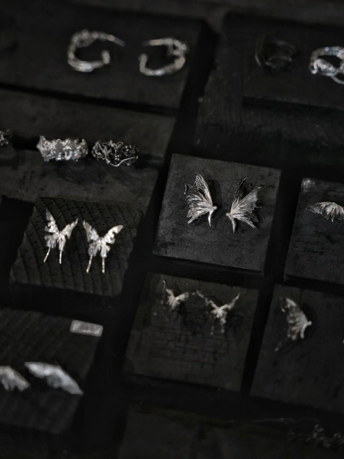 See your guys this Saturday in Little Tokyo Second Floor.
#y2k #y2kjewelry #littletokyo #jewelry #jewelrydesign