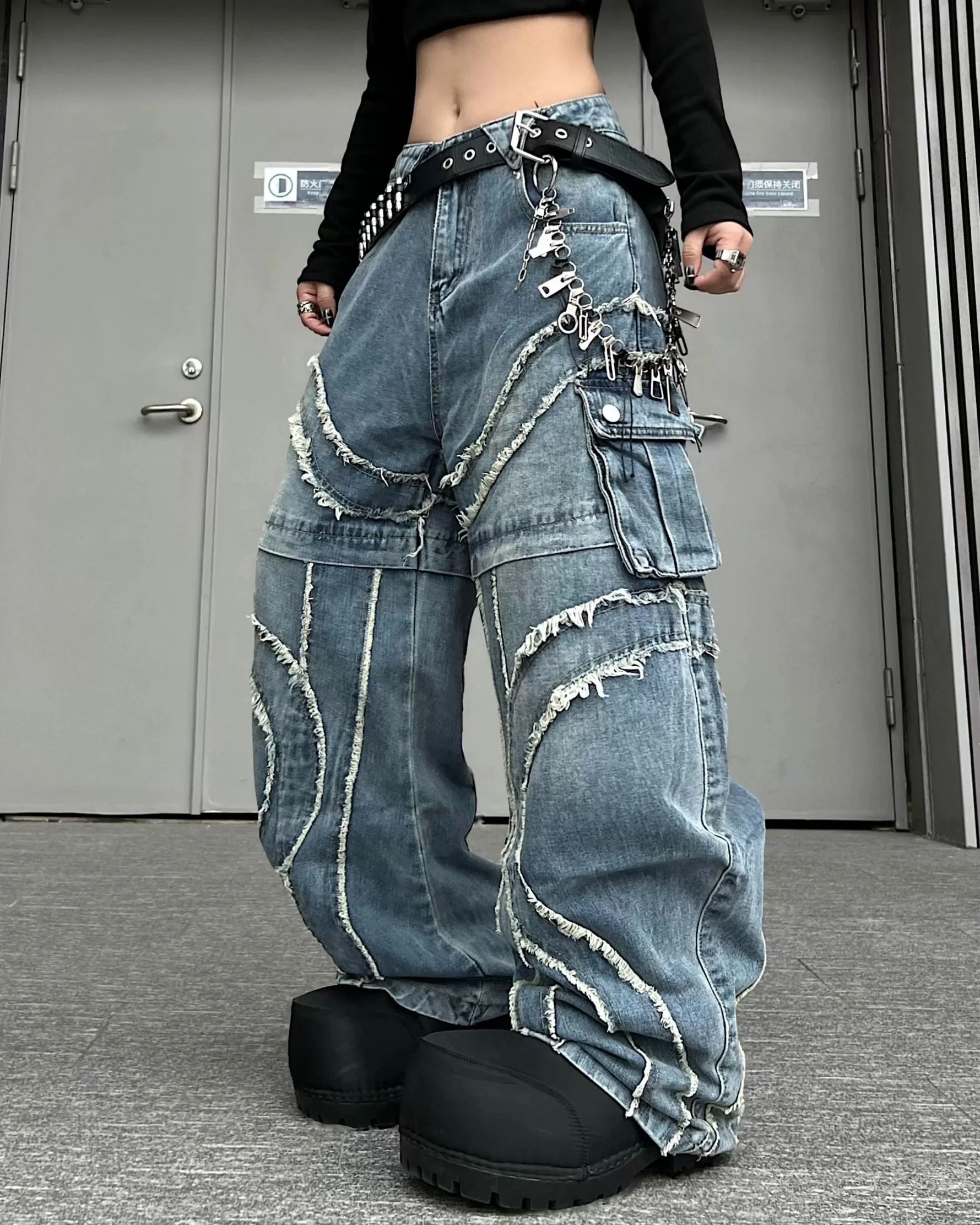 CB0013B.JPG