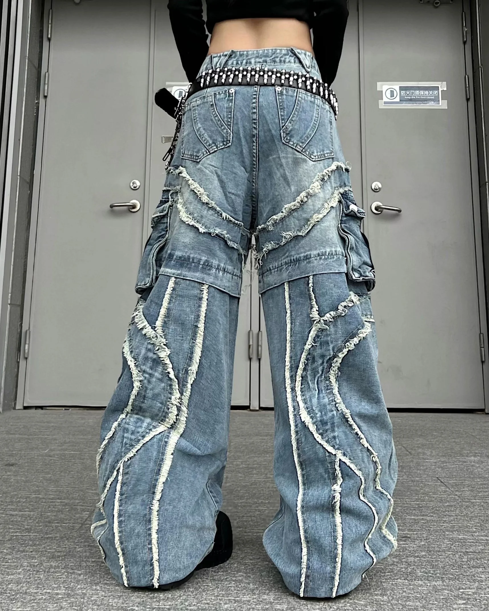 CB0013D.JPG