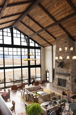 Winter Elopement at Sage Lodge, Montana: Zach and Gloria's Intimate Wedding Story — Alyssa