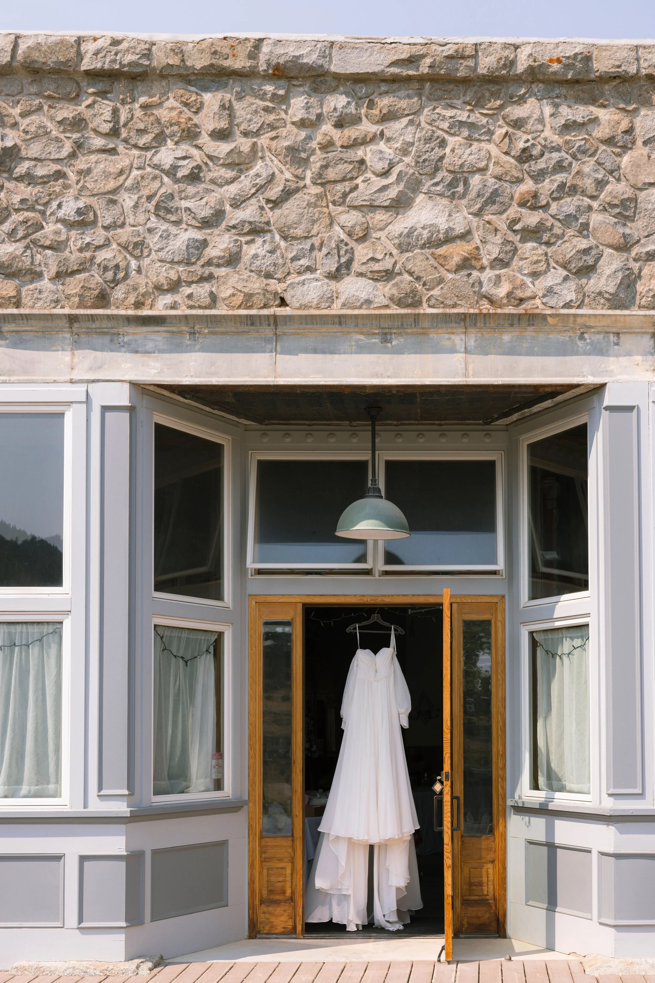 bride dress in Maryville Montana , Ski town