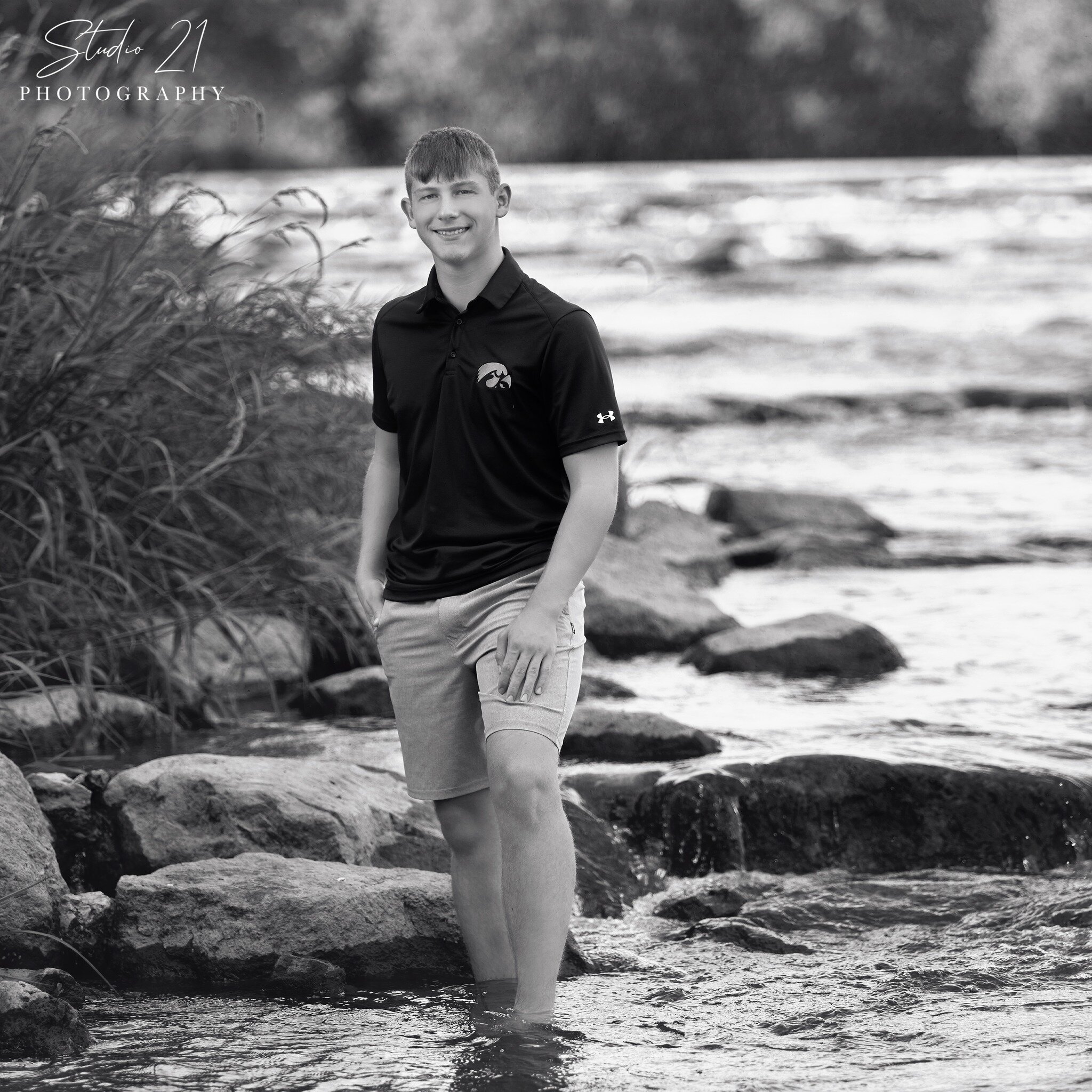 Nolan was a rockstar during his senior experience! 🔥

We are NOW BOOKING Summer + Fall Senior Experiences. Head to the link in our bio to secure a spot on our calendars! 📆

#studio21_indee
#independencephotographer
#oelweinphotographer
#waterloopho