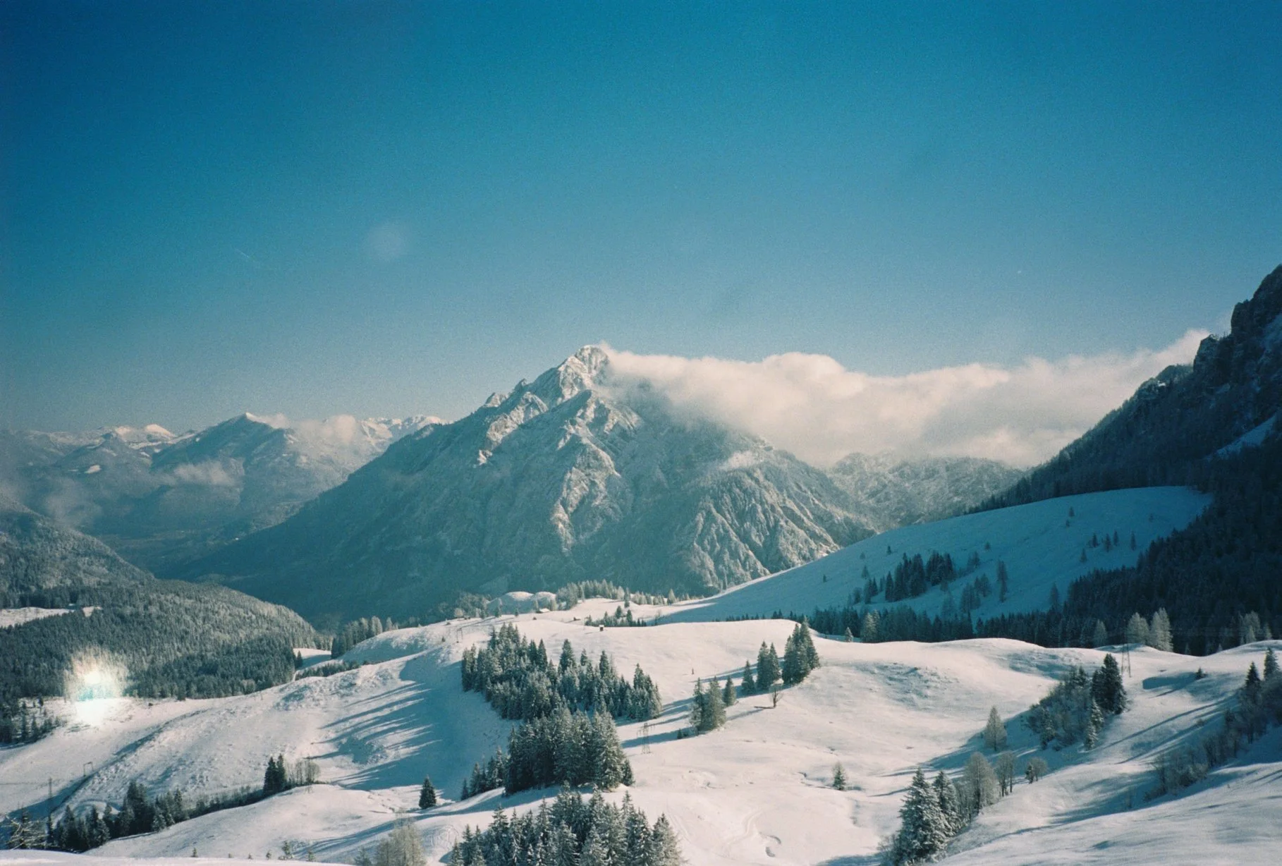 el-flamigo-film-dusseldorf-fischer-crafted-to-ski-more