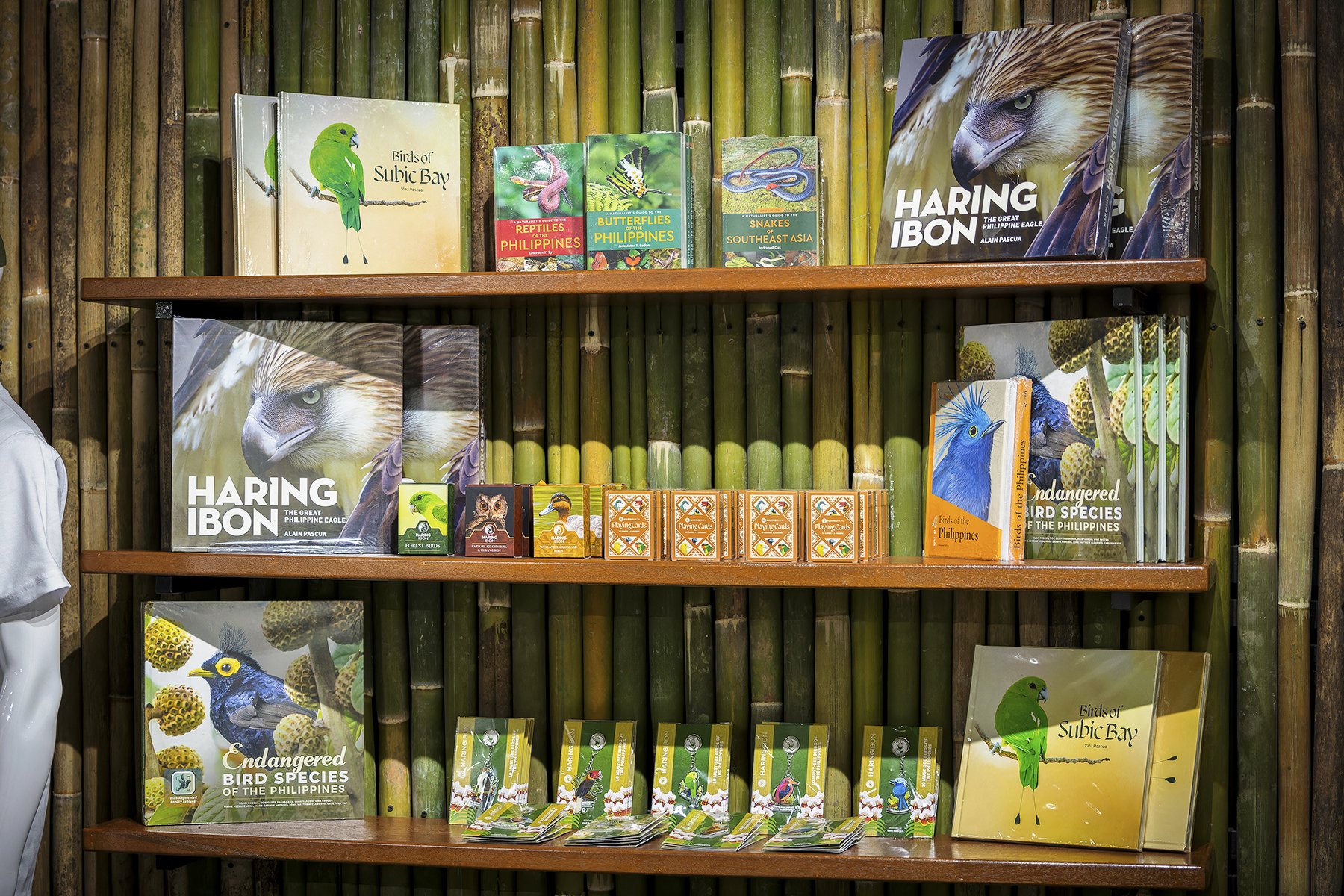 BIF Books at Ocean Adventure.jpg