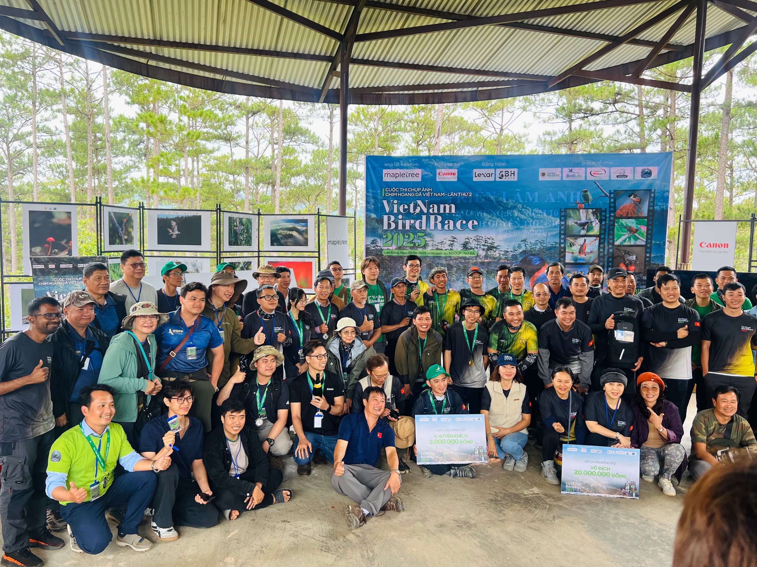 Closing Ceremony Group Photo.jpg