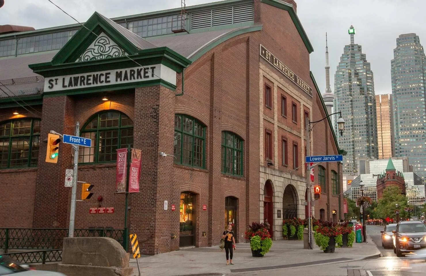 Cooking-classes-at-the-st-lawrence-market-1.jpg