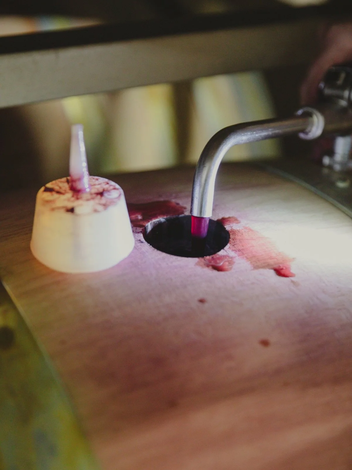 While most of the valley slows down, the cellar keeps its own pace. Barrels still need topping, and the wine still calls for attention. Simple, steady work that makes all the difference in our quality.