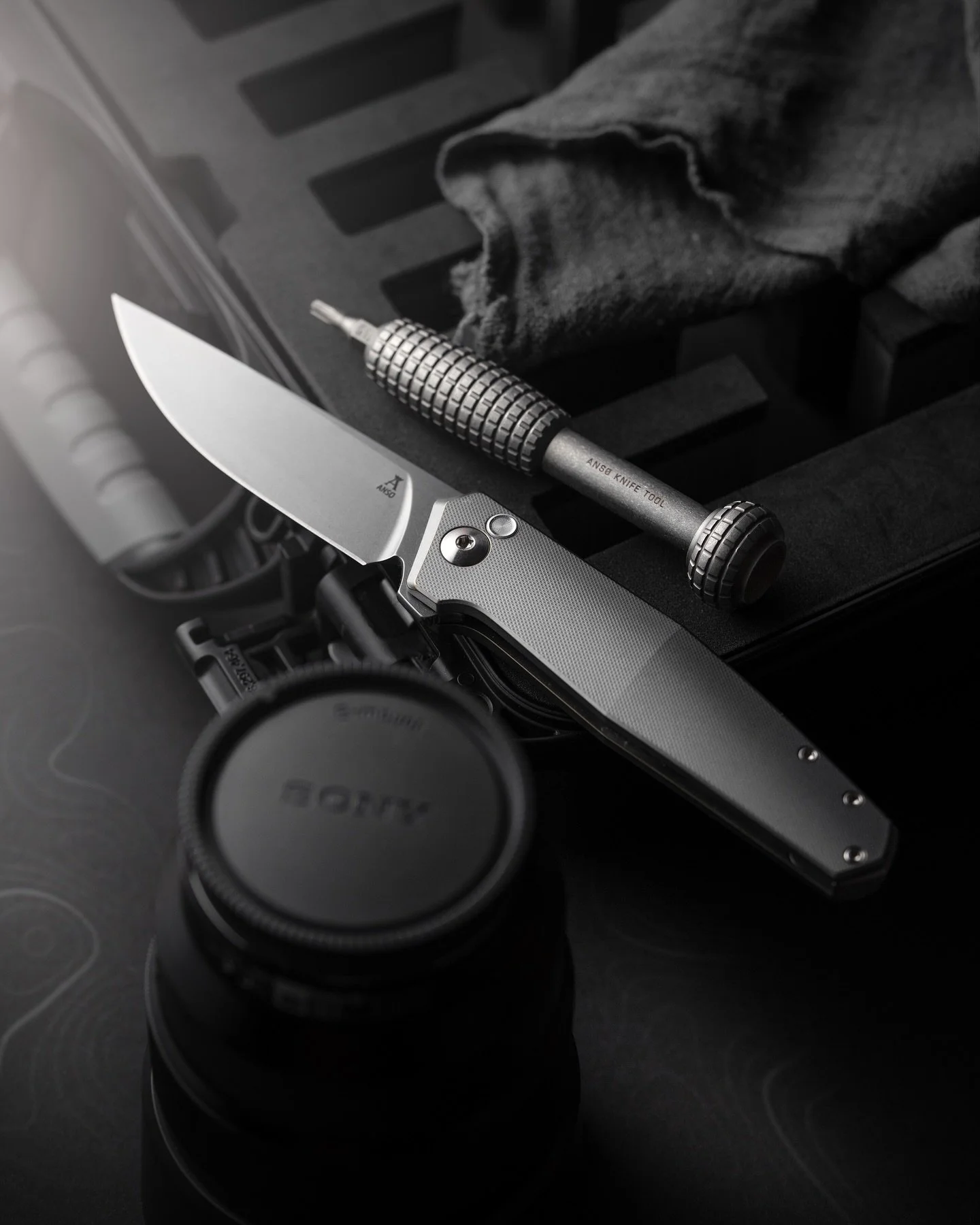 Let&rsquo;s share some Titanium vibes! 
That bold, feel-great energy that lights up your day. 
.
Today featuring the beautiful Toko by Jens Ans&oslash;. Sometimes positive energy is all we need to keep on going with the flow of a slow-starting week.