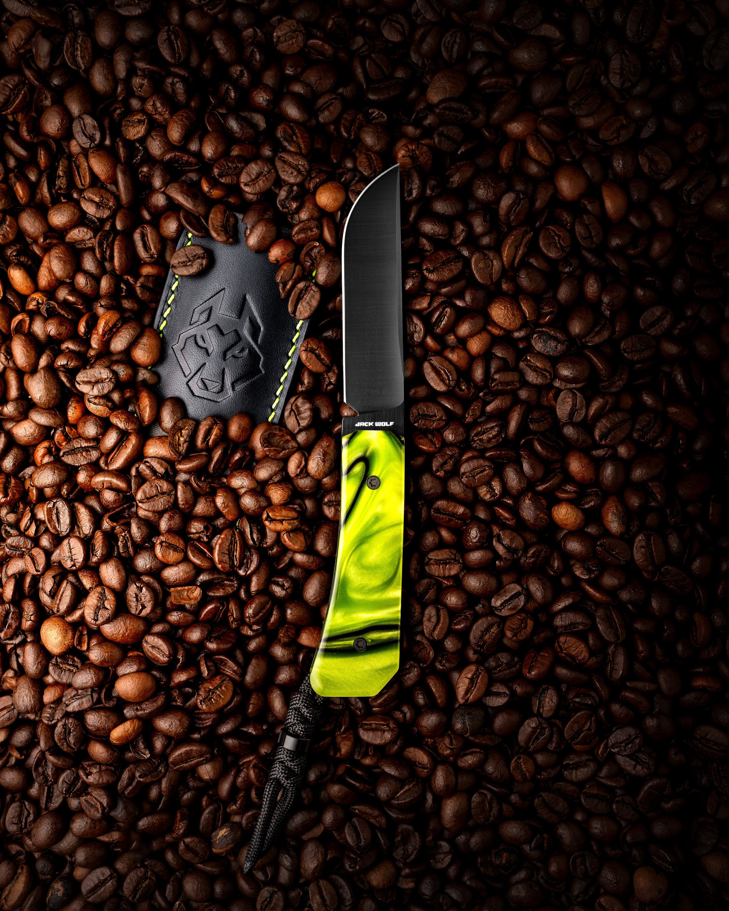 Some mornings do not belong to coffee alone.
.
Left home Friday 09:00 AM, already 31 hours 30 minutes on the road. Quite a few more will add up until @blade_show 
.
Looking forward to meet everyone soon.
.
Today I wanted to share the Pioneer Fixed fr