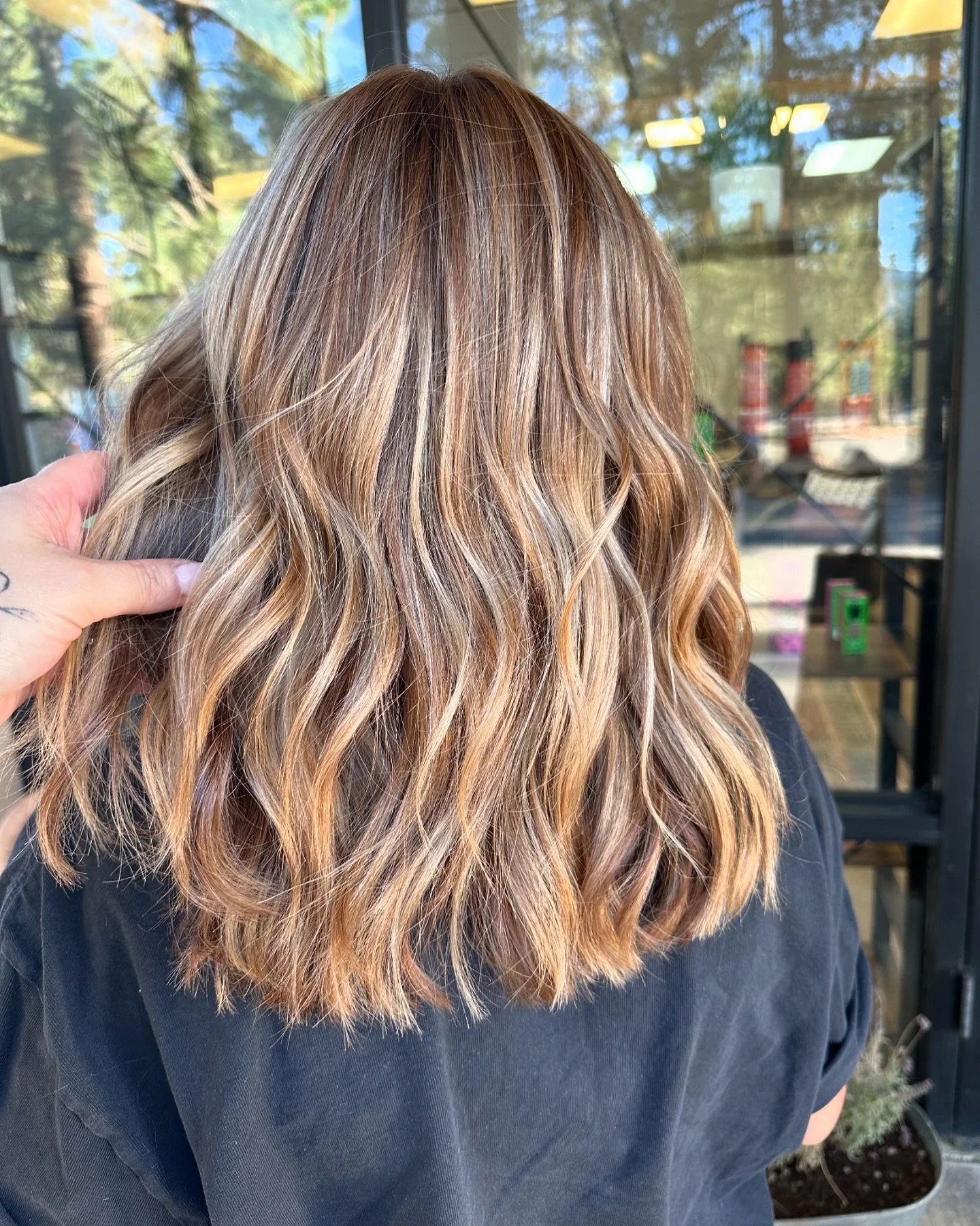 Dare we say fall tones are here&hellip;.

#juniperhairlounge #junipersalon #juniperhairsalon #bigbear #bigbearlake #bigbearsalon #bigbearhairsalon #hairsalonbigbear #lakearrowhead #socalhairstylist #californiasalon #californiahairstylist #bigbearhair