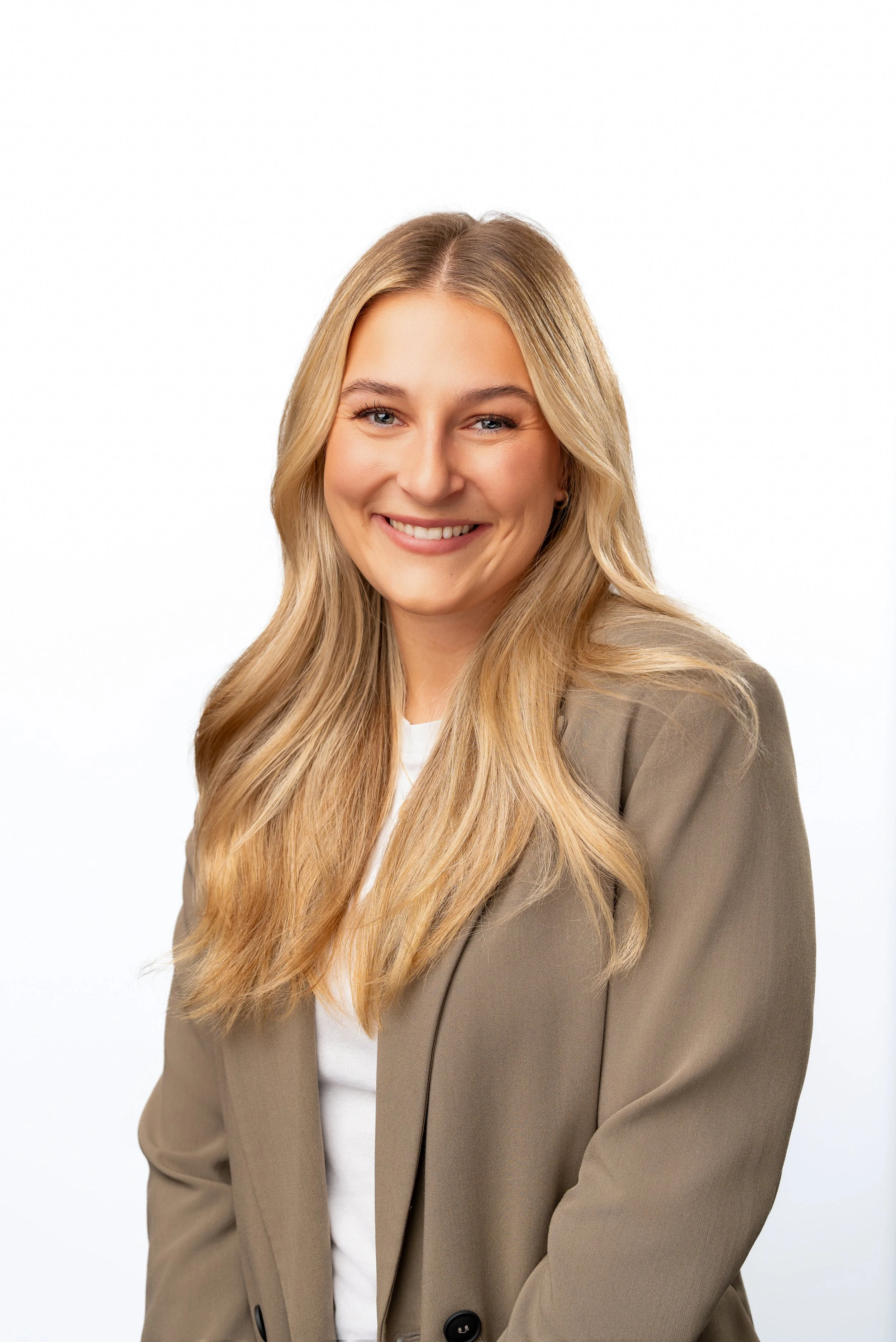 HDS - PFS Final Headshot - Howell, Svea-2 copy.jpeg