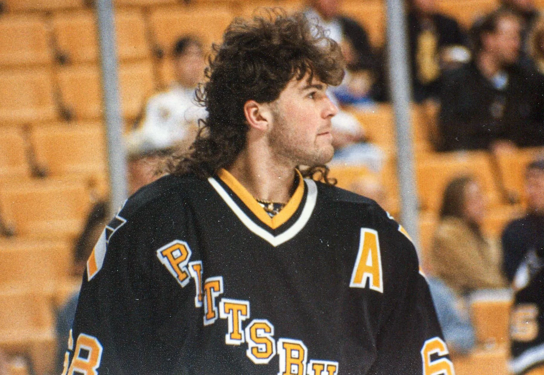 Similarly, Bruins fan and photographer Jeff Lew snapped these photos on March 14th 1996, as Jagr warmed up before a game at the Fleet Center. © Jeff Lew