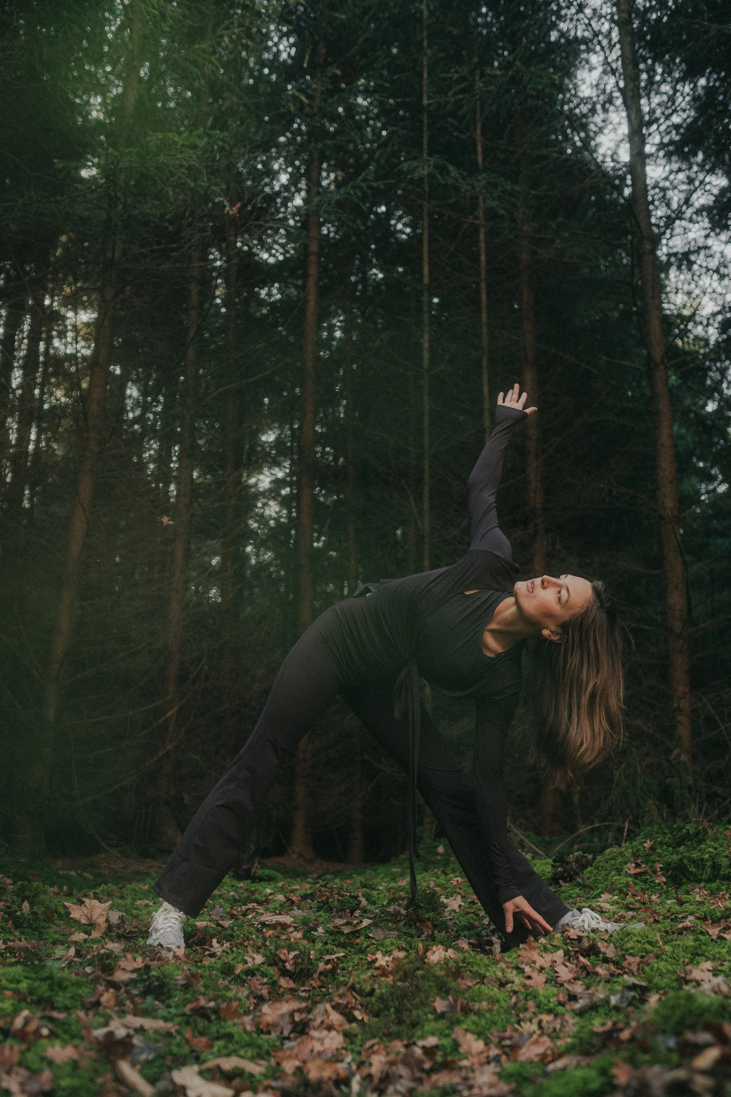 Yoga im Wald