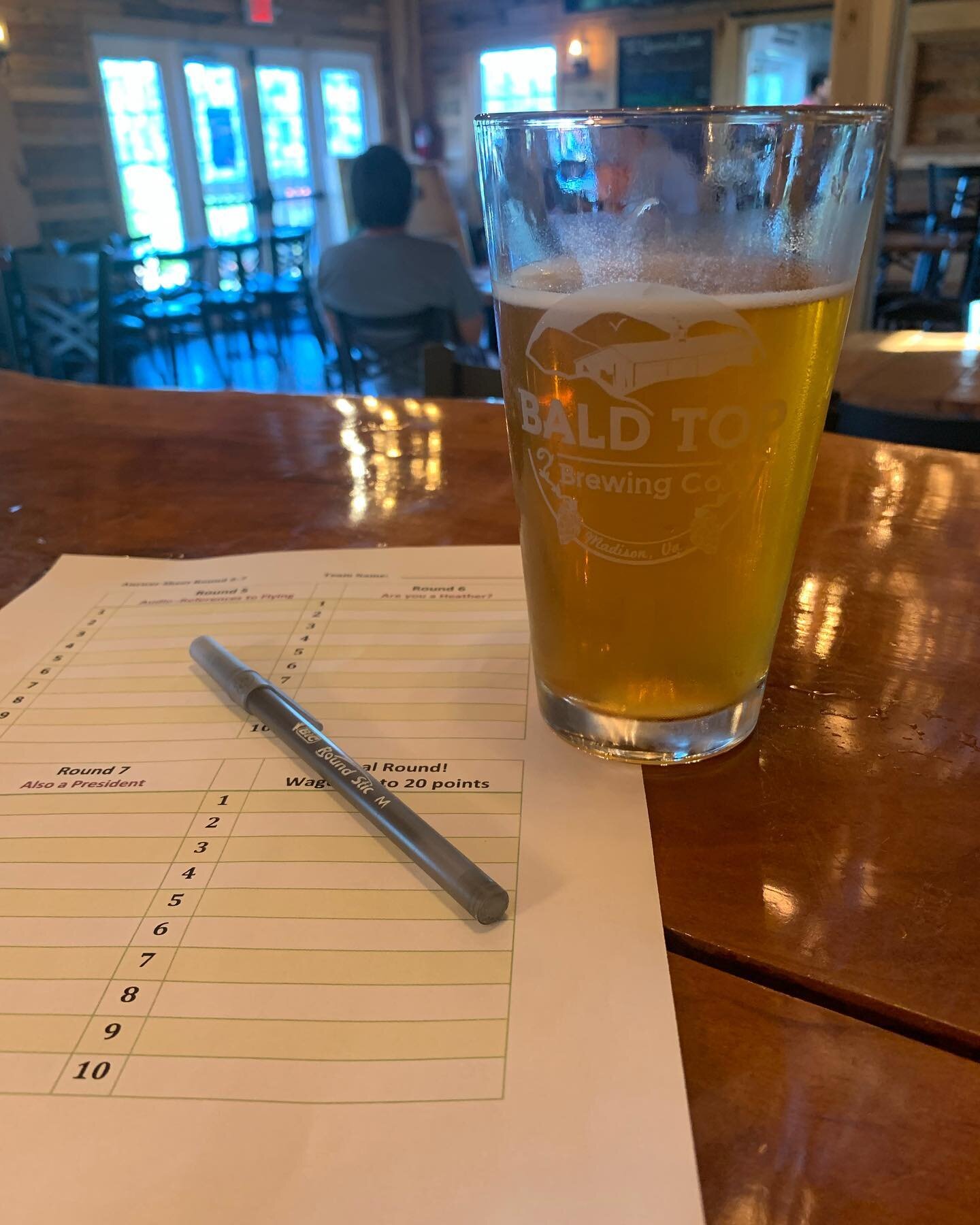 Tunes and Trivia starts at 6:30 tonight! Jared from @bluecutmedia is hosting, come on out and enjoy the first day of September!
&bull;
&bull;
&bull;
#baldtop #baldtopbrewing #baldtopbrewingco #drinkinthemoment #vacraftbeer #farmbrewery #brewery #farm