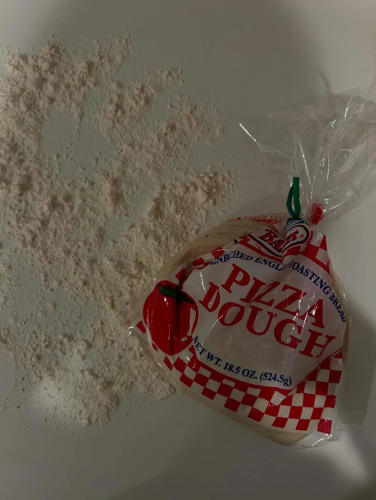 making pizza at home ❤️🍕🍷 #pizza #homemadepizza