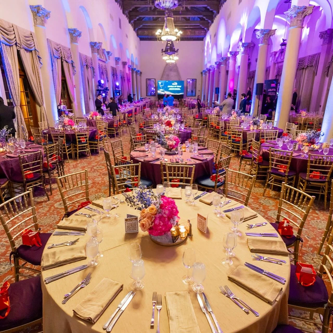 Last week, the @sflhcc celebrated its 32nd Annual Gala. @mrbhospitality was honored to produce this memorable evening at the iconic @thebiltmoremiami 


More than 450 guests gathered to enjoy the hotel&rsquo;s signature cuisine, connect with some of