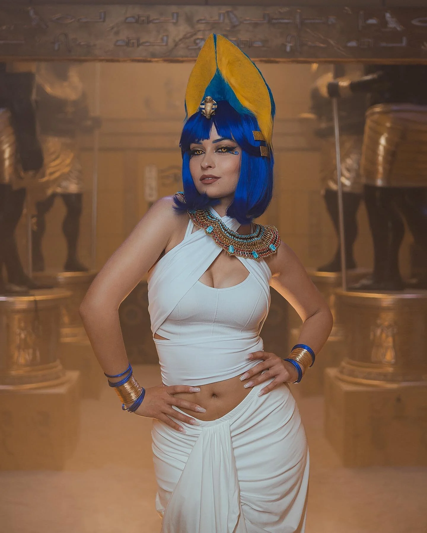 I don&rsquo;t often take photos indoors, but when you finally get a chance to see what&rsquo;s inside the fabled BFE, you do not waste the opportunity 😅

Animal Crossing&rsquo;s Ankha cosplayed by @pug.butts ✨